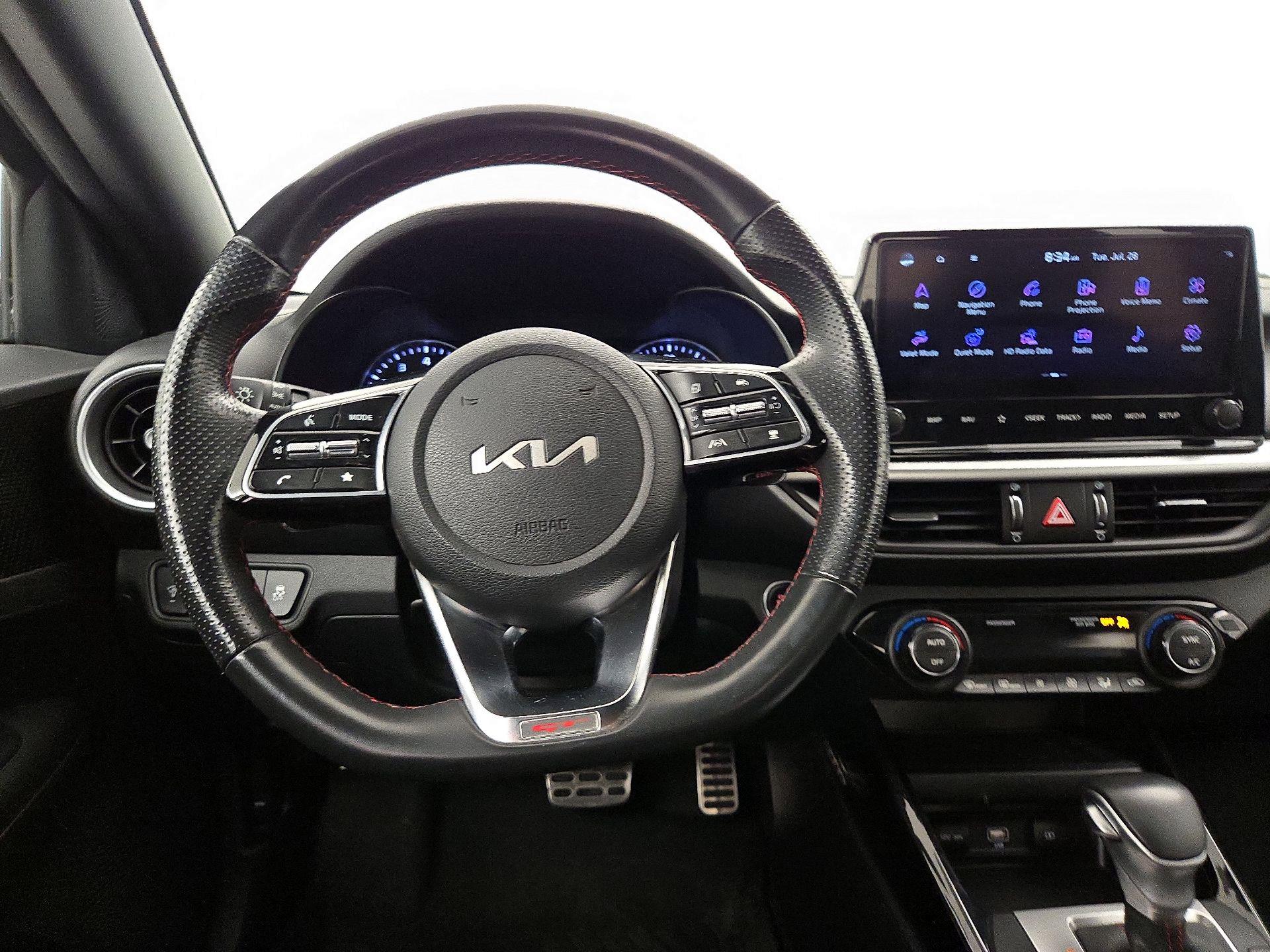 Thumbnail: 2023 Kia Forte - 10