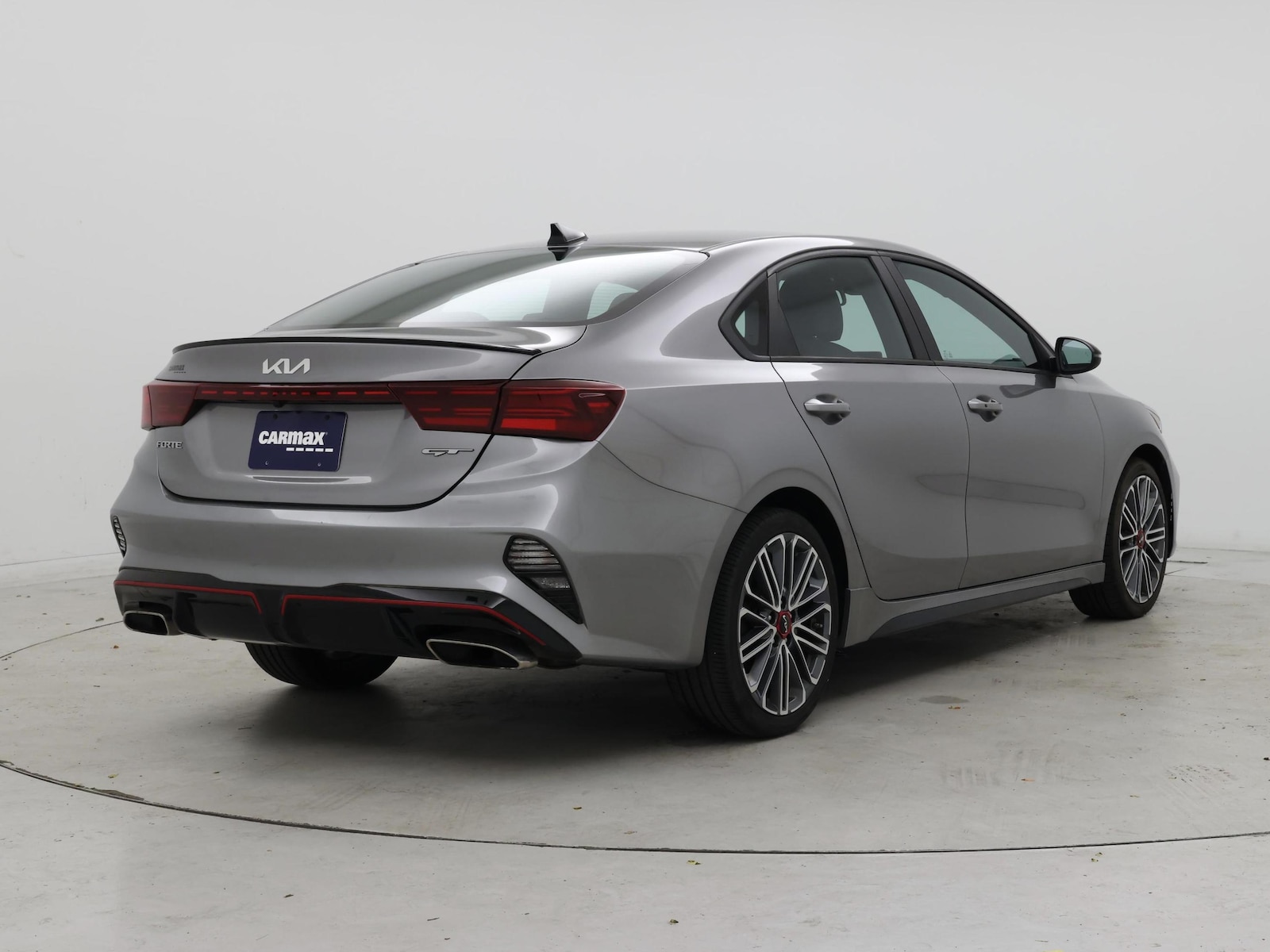 2023 Kia Forte GT - Photo 9