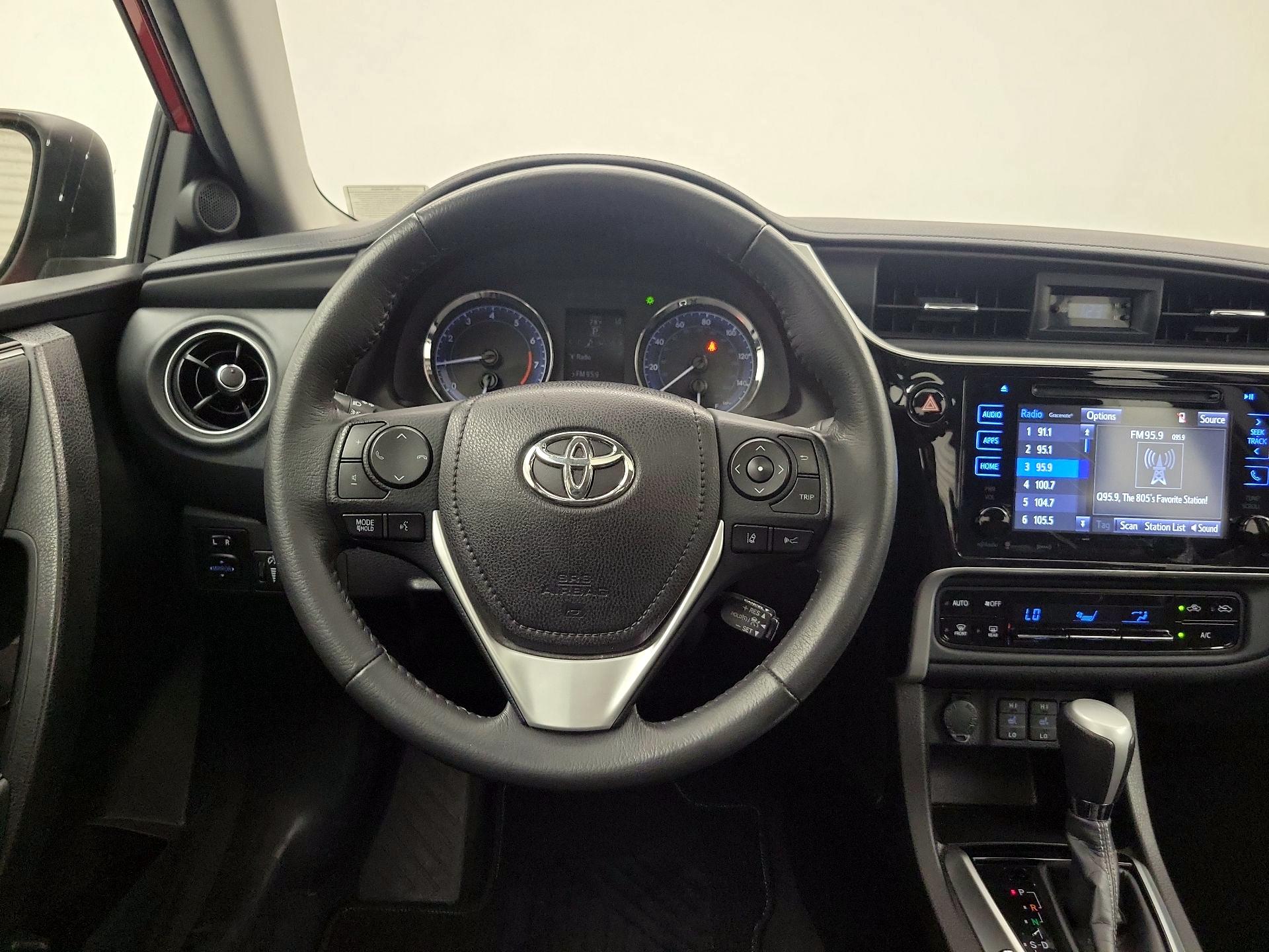 Thumbnail: 2018 Toyota Corolla - 10