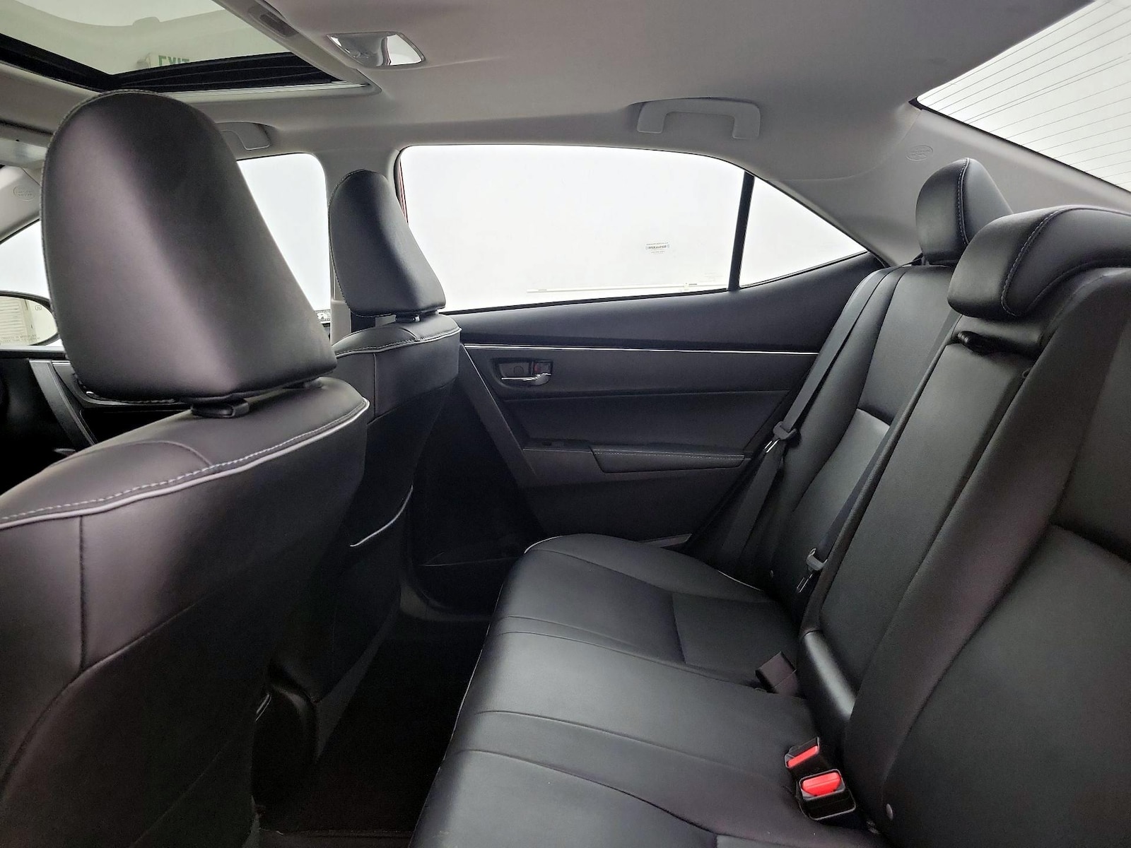 2018 Toyota Corolla XLE - Photo 21