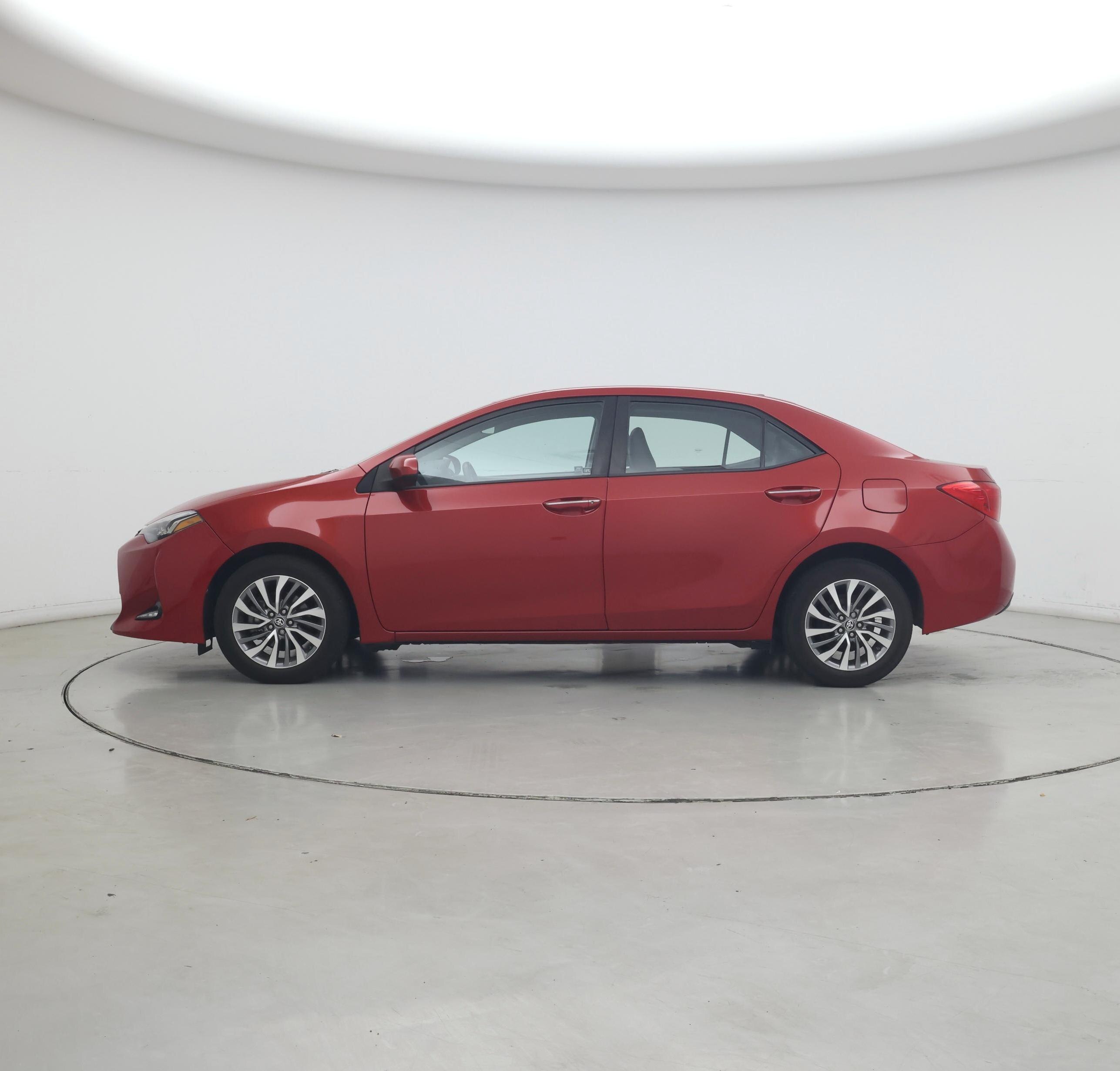 Thumbnail: 2018 Toyota Corolla - 3