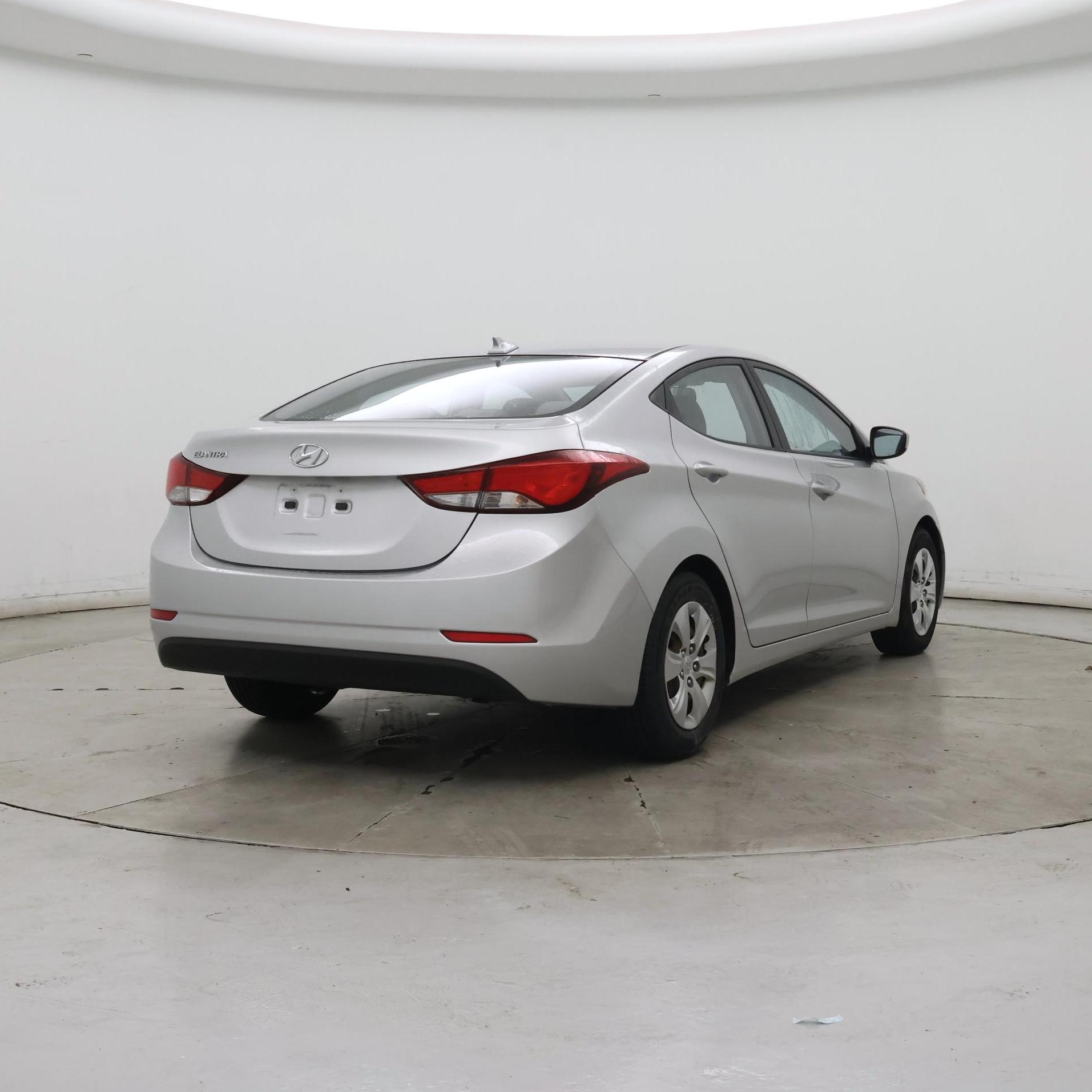 Thumbnail: 2016 Hyundai Elantra - 8