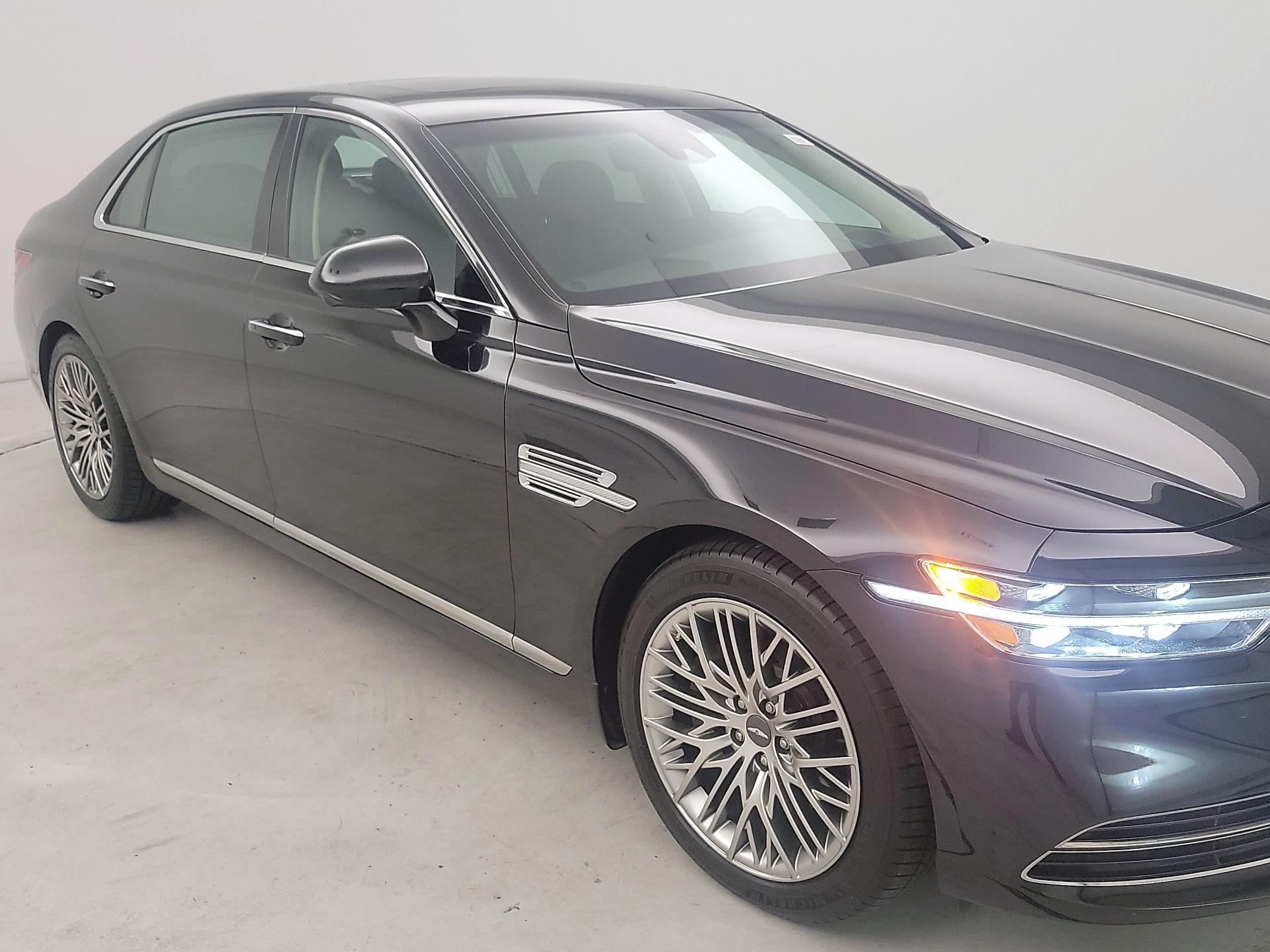 Thumbnail: 2022 Genesis G90 - 1
