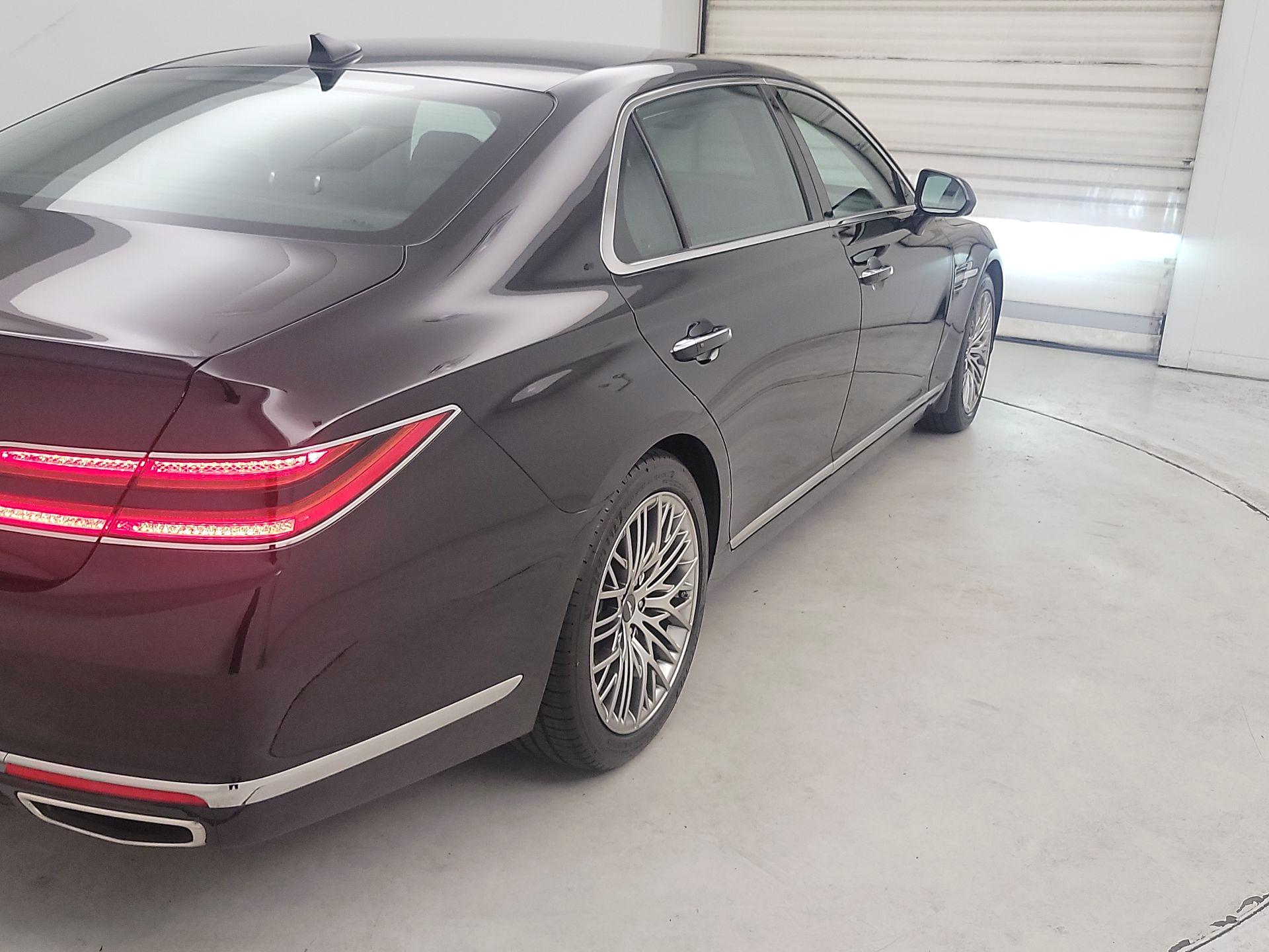 Thumbnail: 2022 Genesis G90 - 5