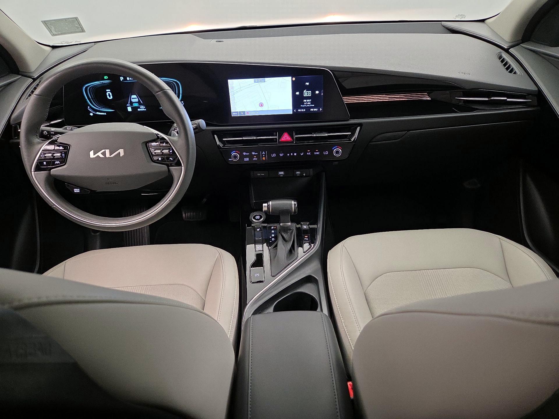 Thumbnail: 2023 Kia Niro - 9