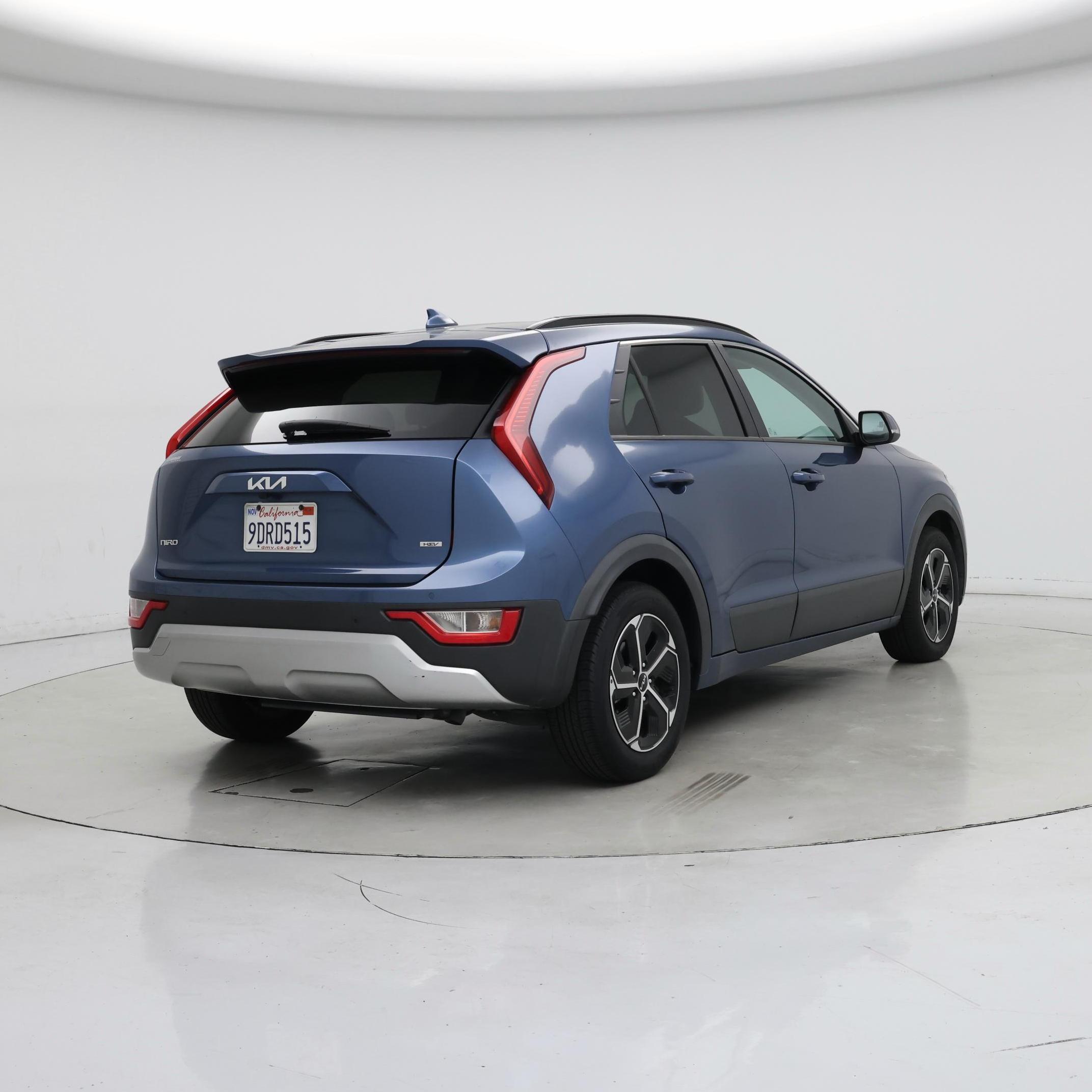 Thumbnail: 2023 Kia Niro - 8