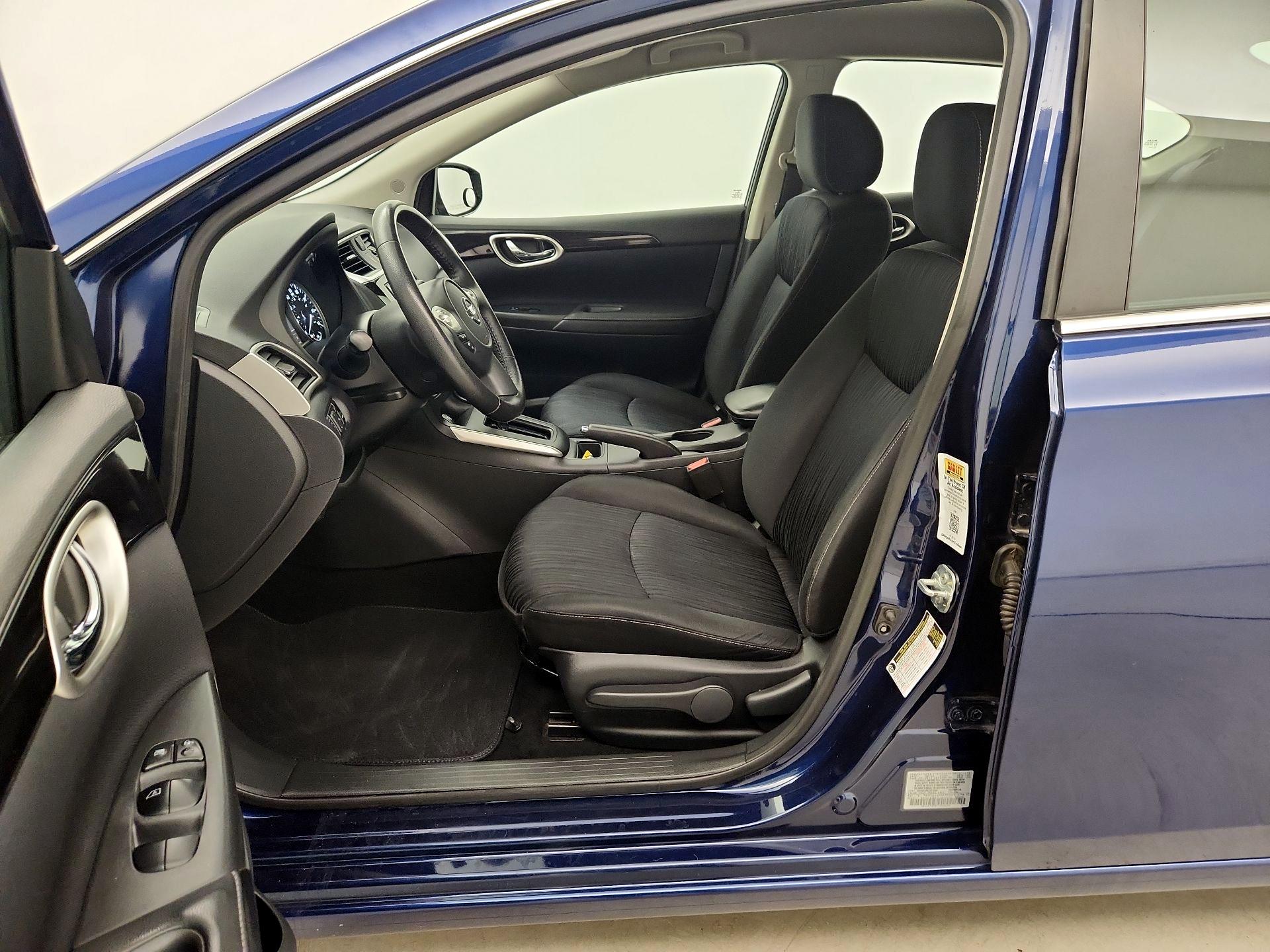 Thumbnail: 2019 Nissan Sentra - 11