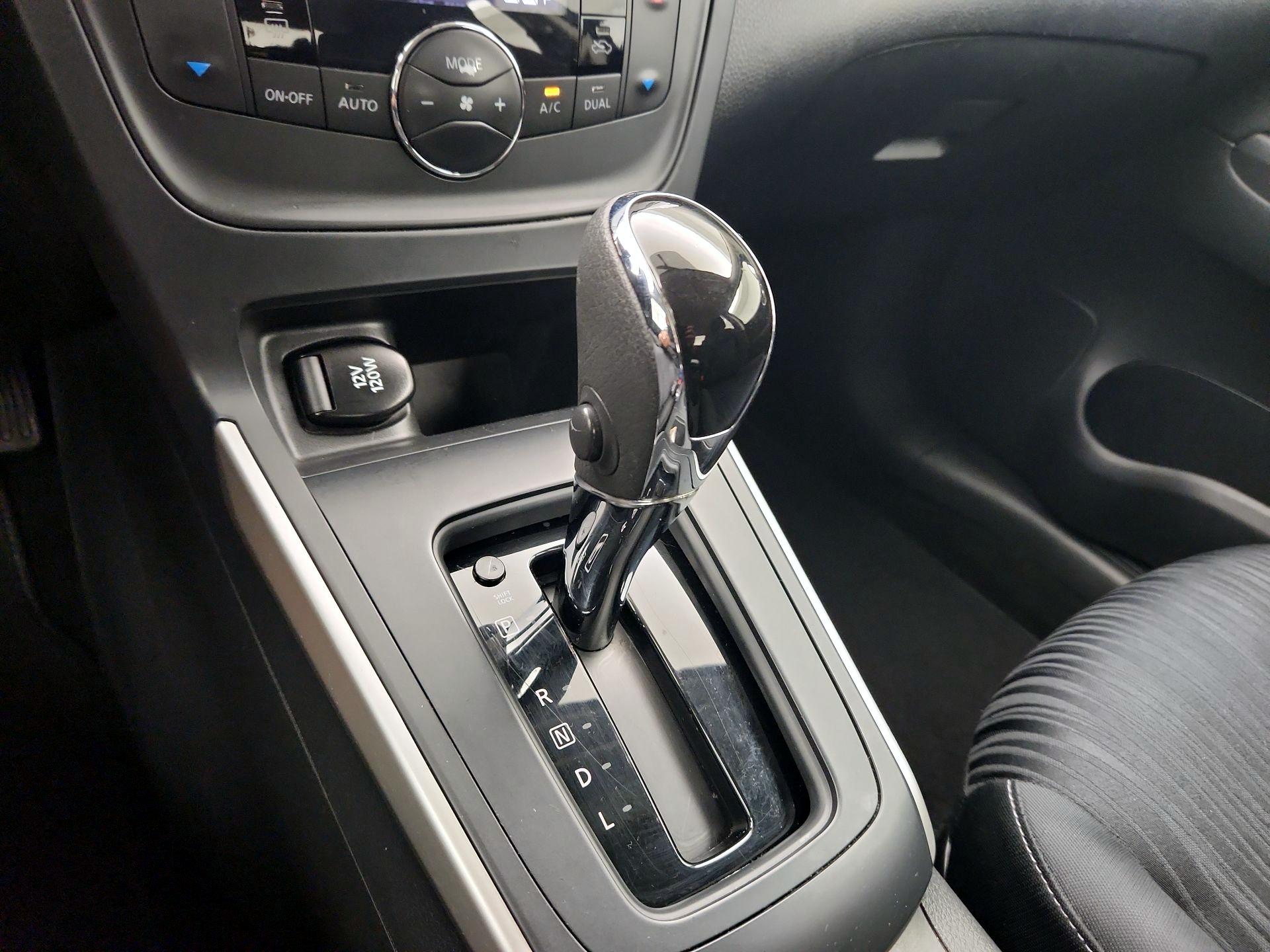 Thumbnail: 2019 Nissan Sentra - 16