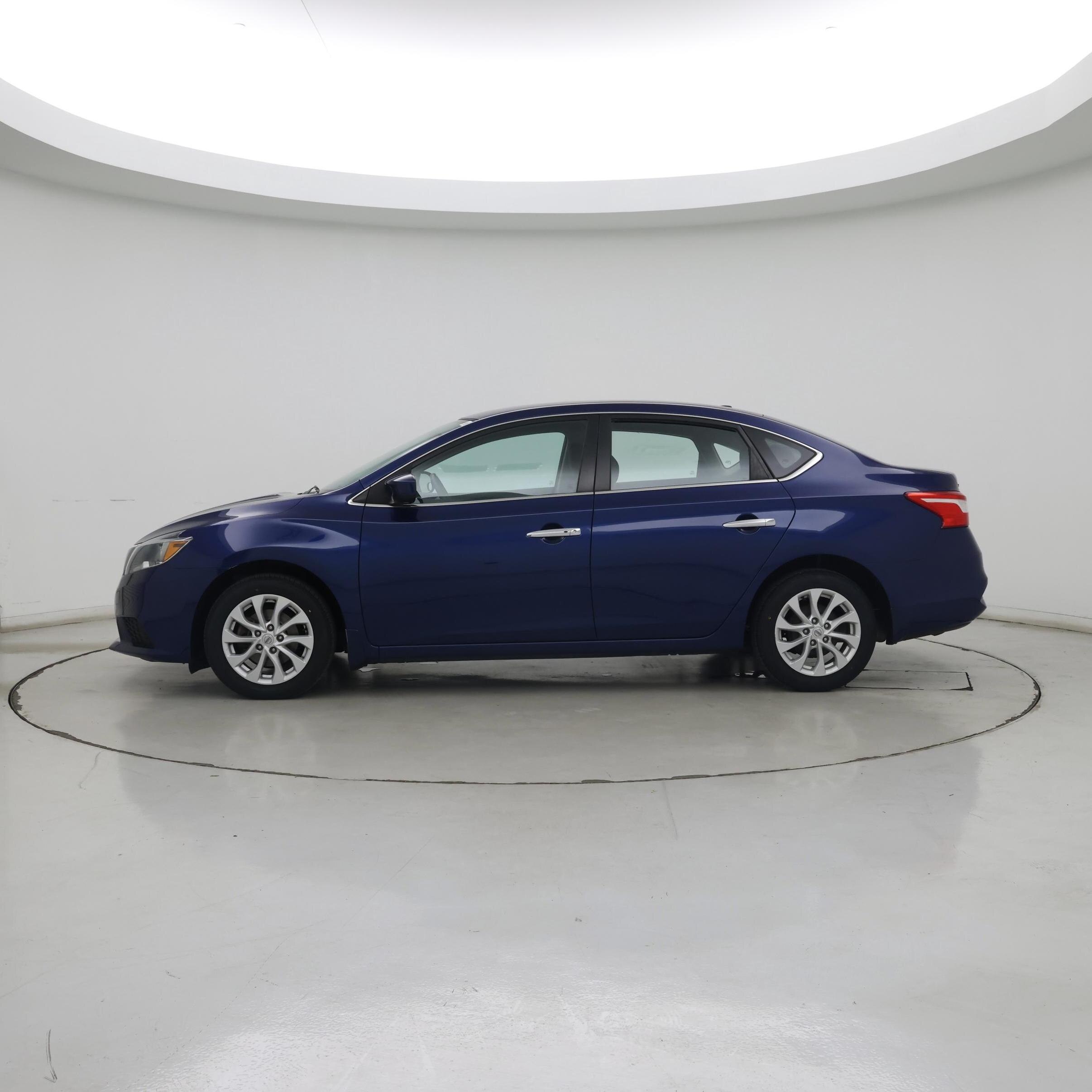 Thumbnail: 2019 Nissan Sentra - 3