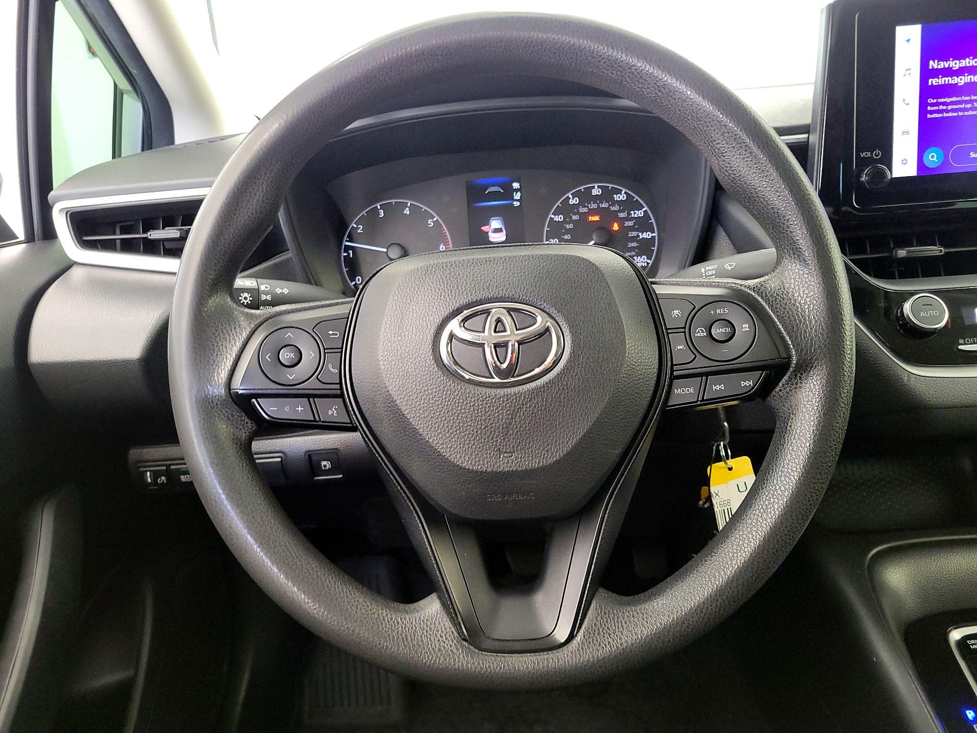 Thumbnail: 2023 Toyota Corolla - 10