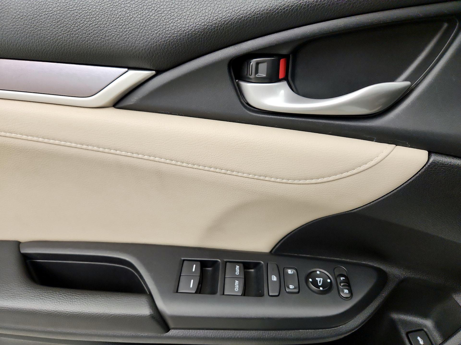 Thumbnail: 2016 Honda Civic - 12