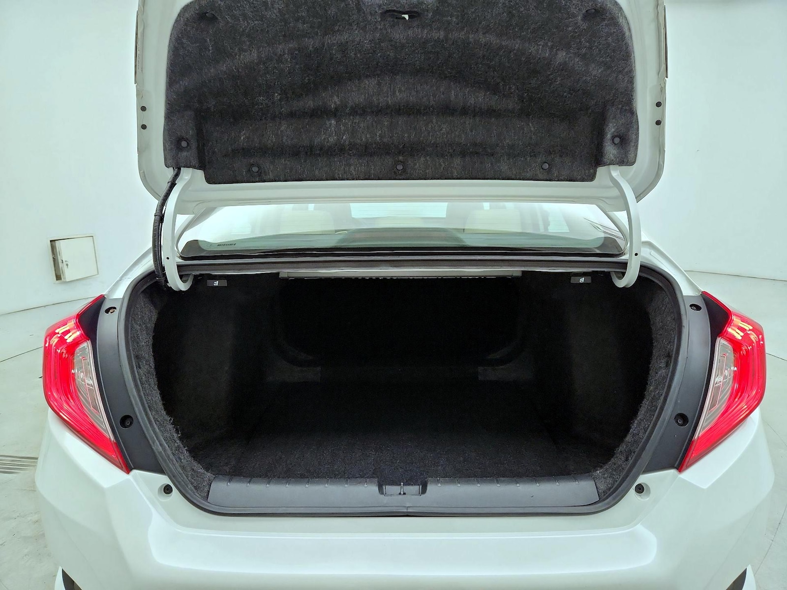 2016 Honda Civic Touring - Photo 23