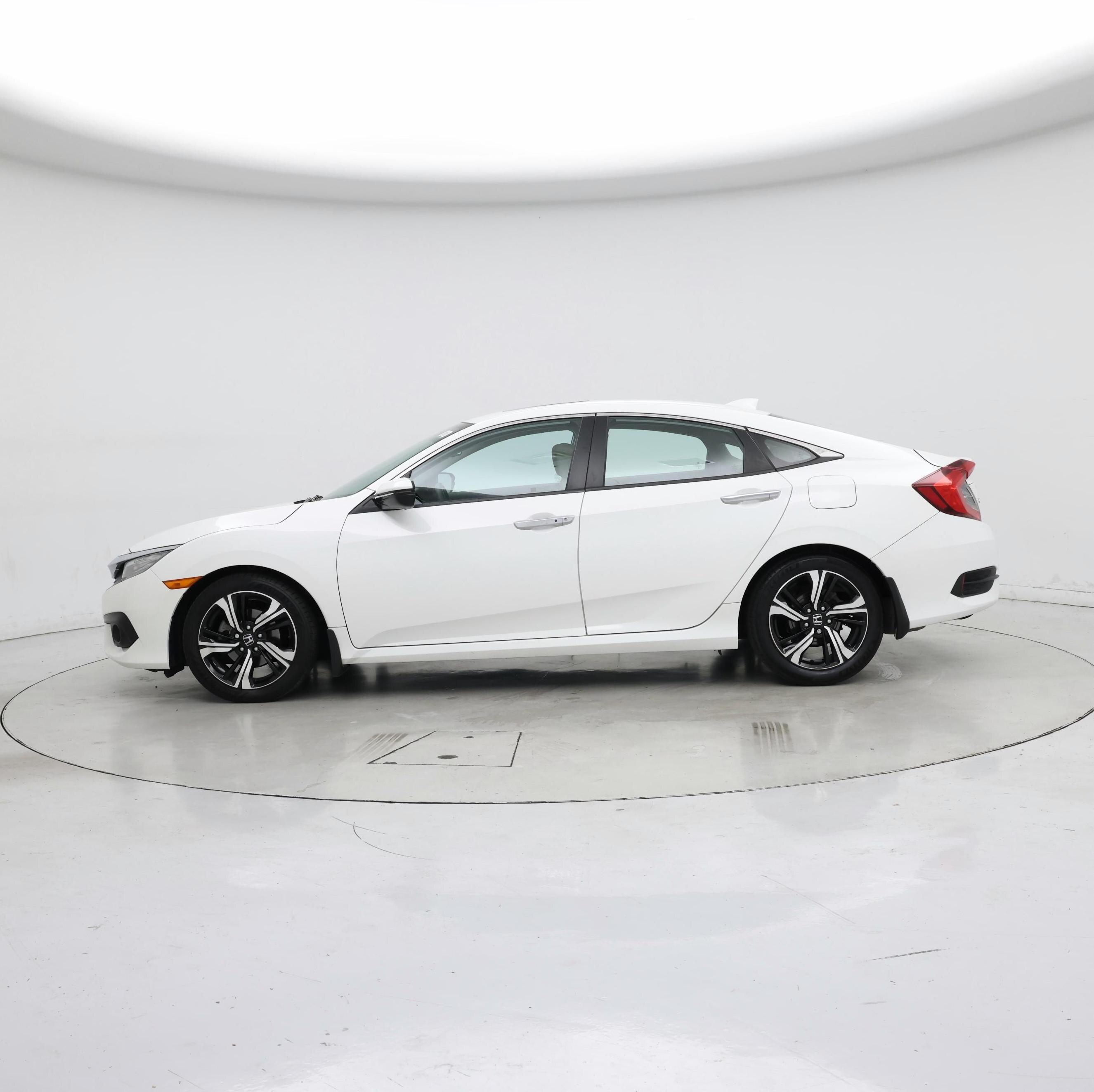 Thumbnail: 2016 Honda Civic - 3