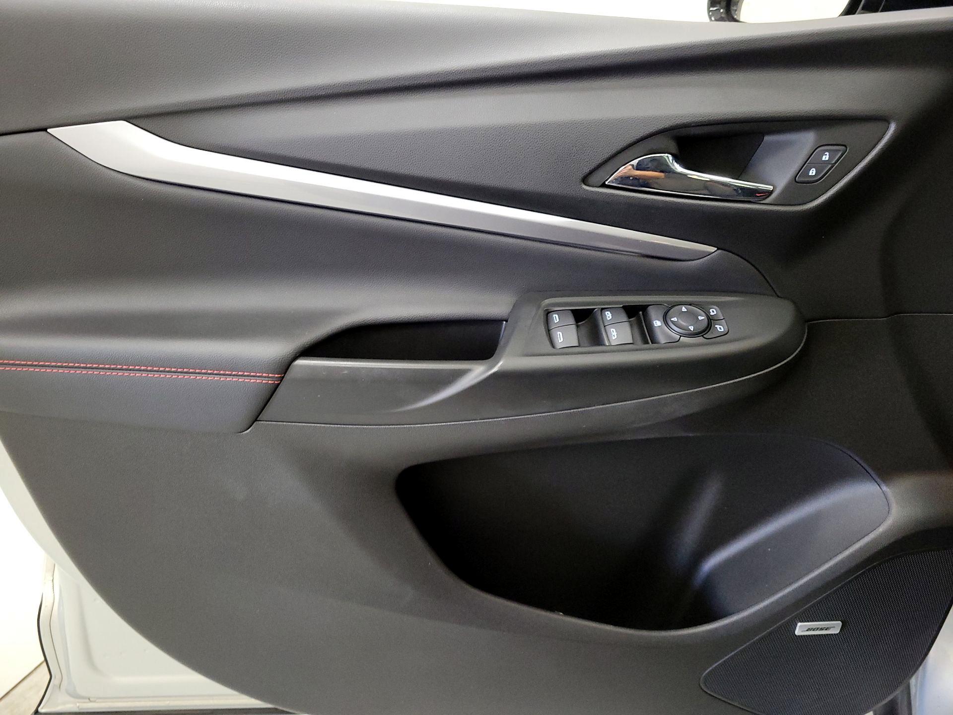 Thumbnail: 2023 Chevrolet Bolt EUV - 12