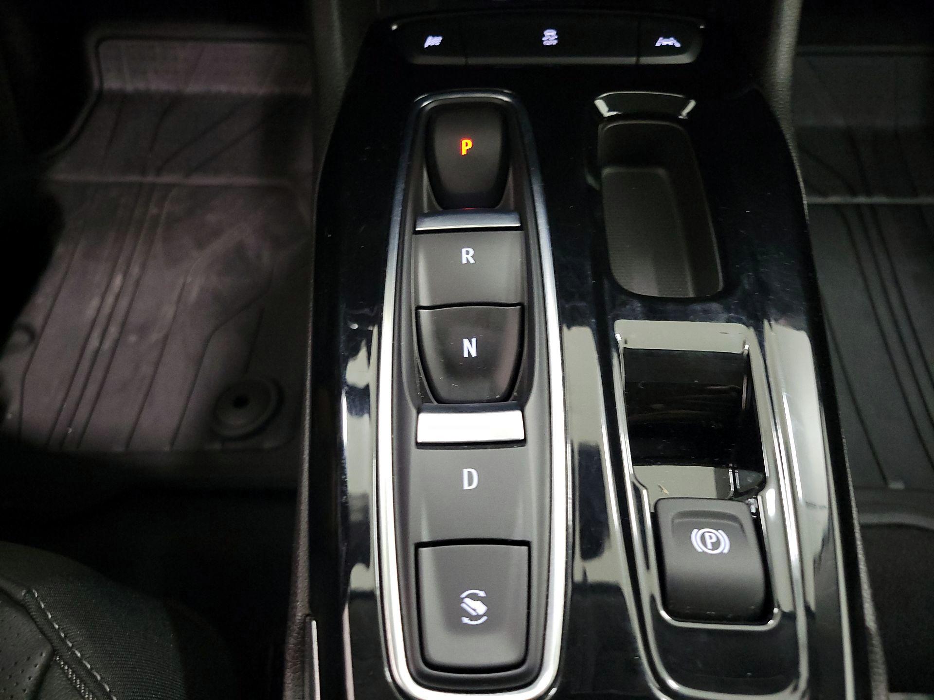 Thumbnail: 2023 Chevrolet Bolt EUV - 18