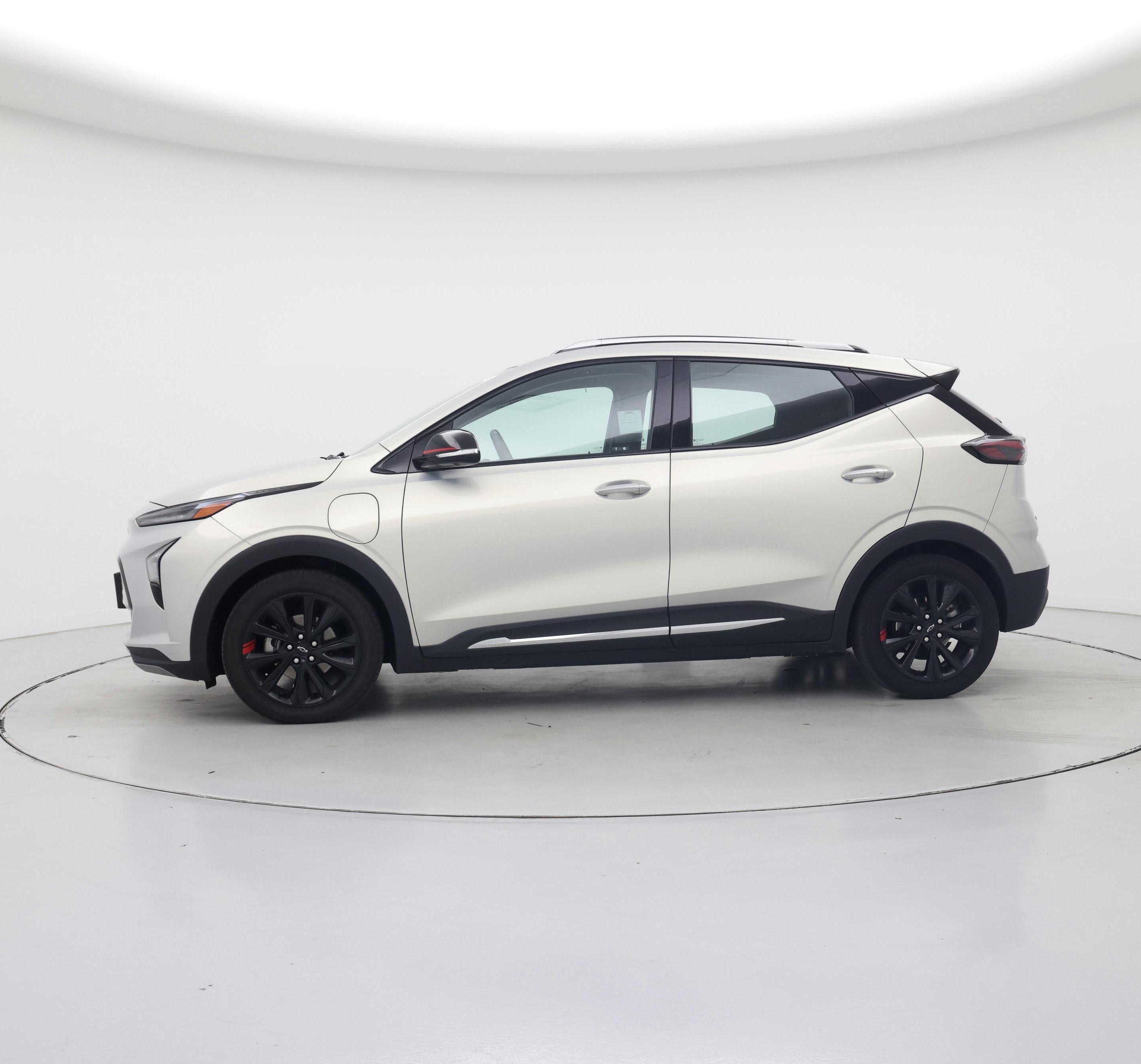 Thumbnail: 2023 Chevrolet Bolt EUV - 3