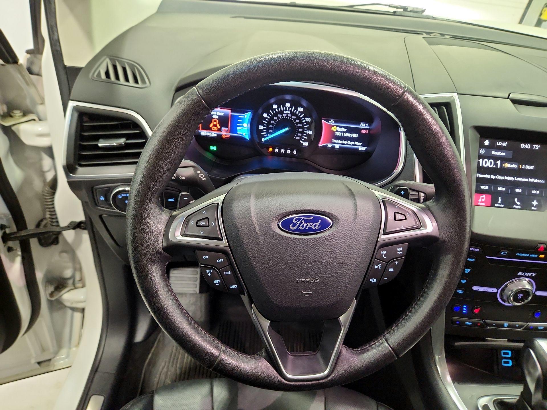 Thumbnail: 2017 Ford Edge - 10