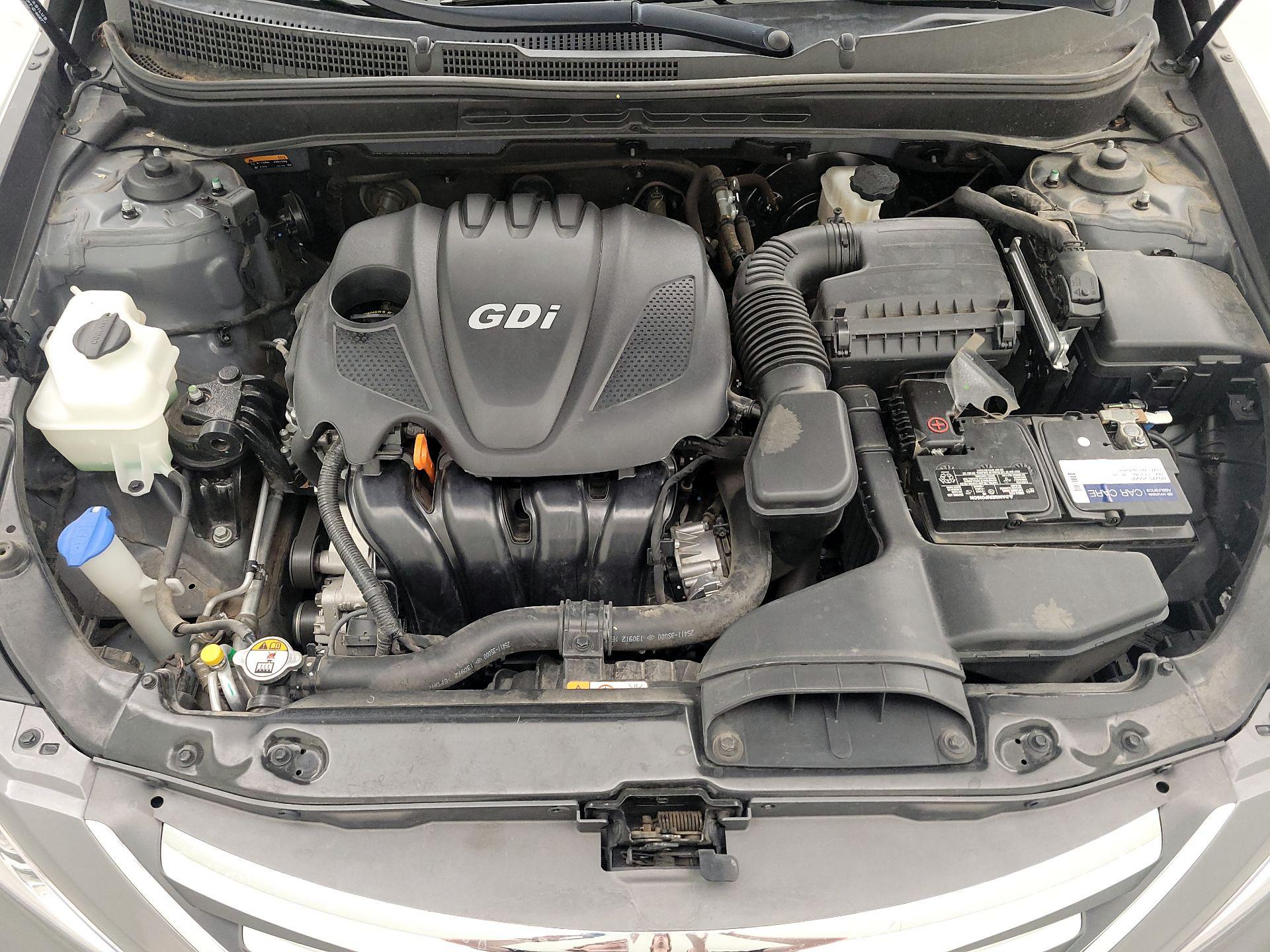 Thumbnail: 2014 Hyundai Sonata - 18