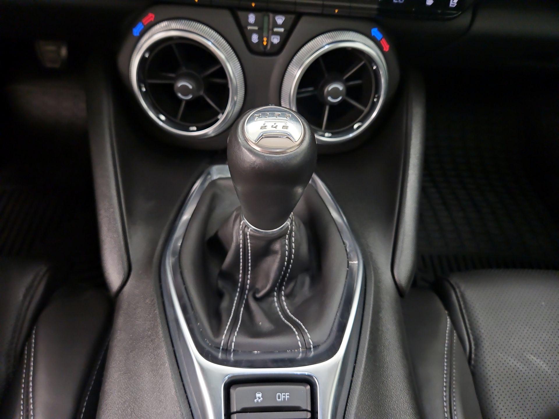 Thumbnail: 2023 Chevrolet Camaro - 17