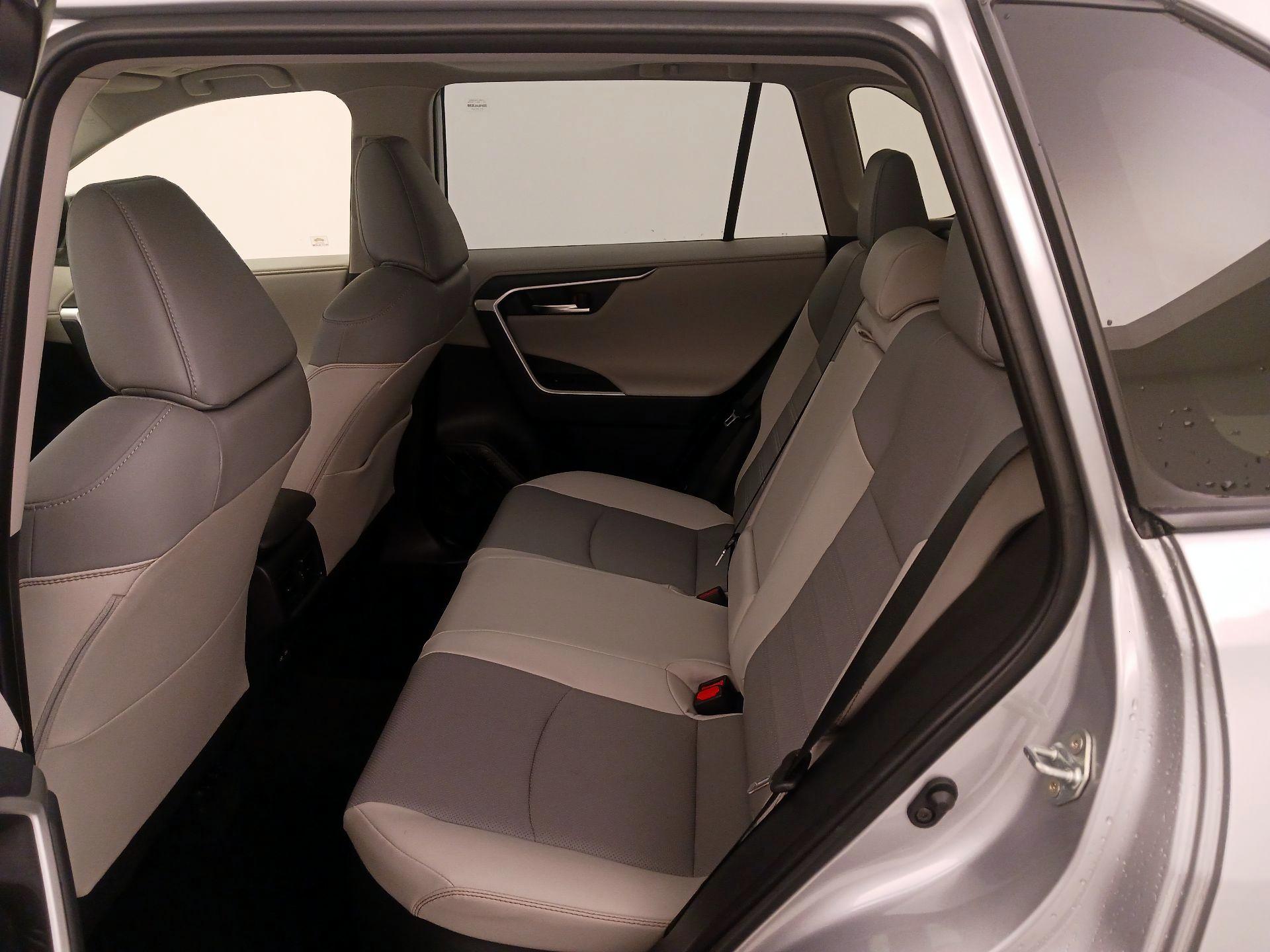 Thumbnail: 2025 Toyota RAV4 - 20