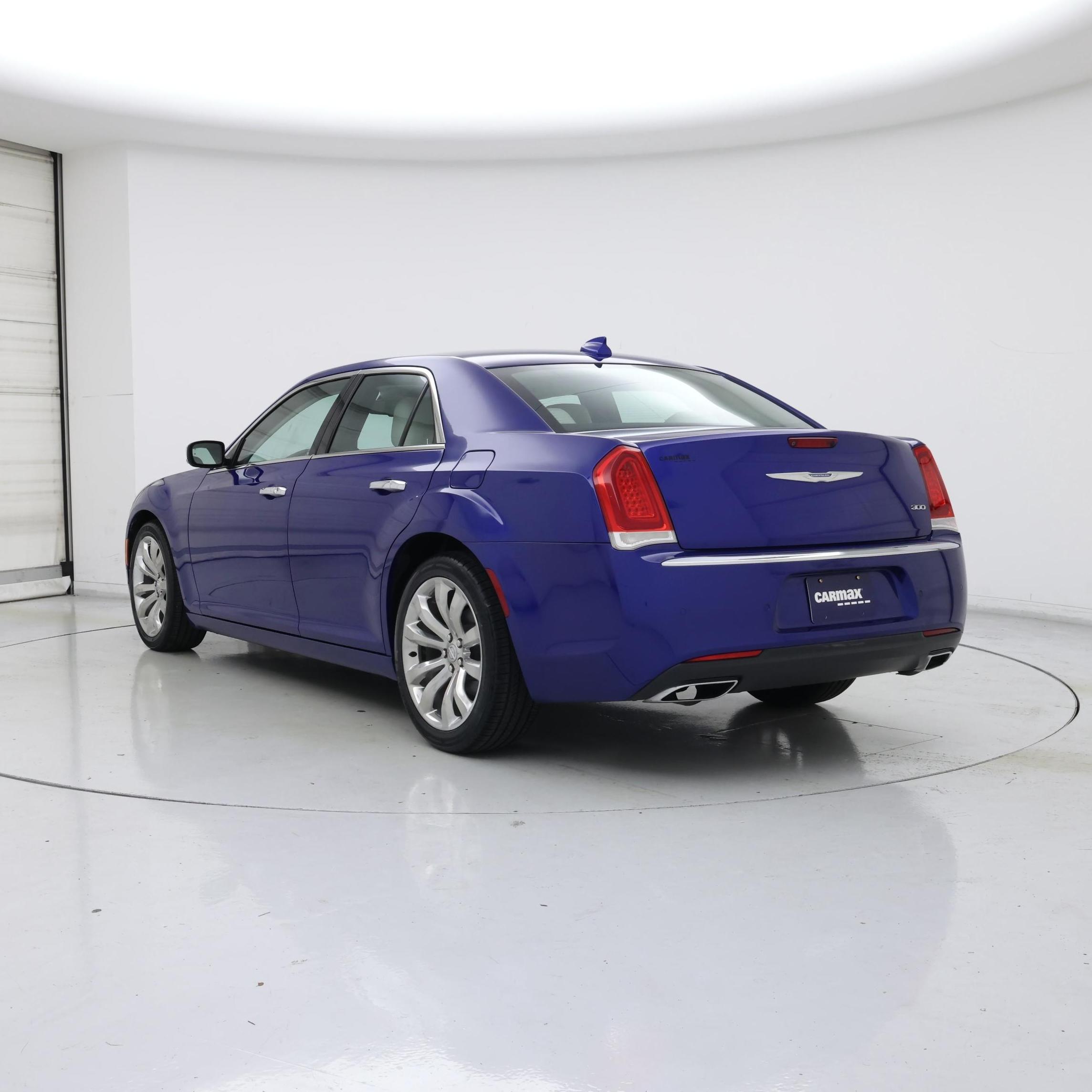 Thumbnail: 2018 Chrysler 300 - 2
