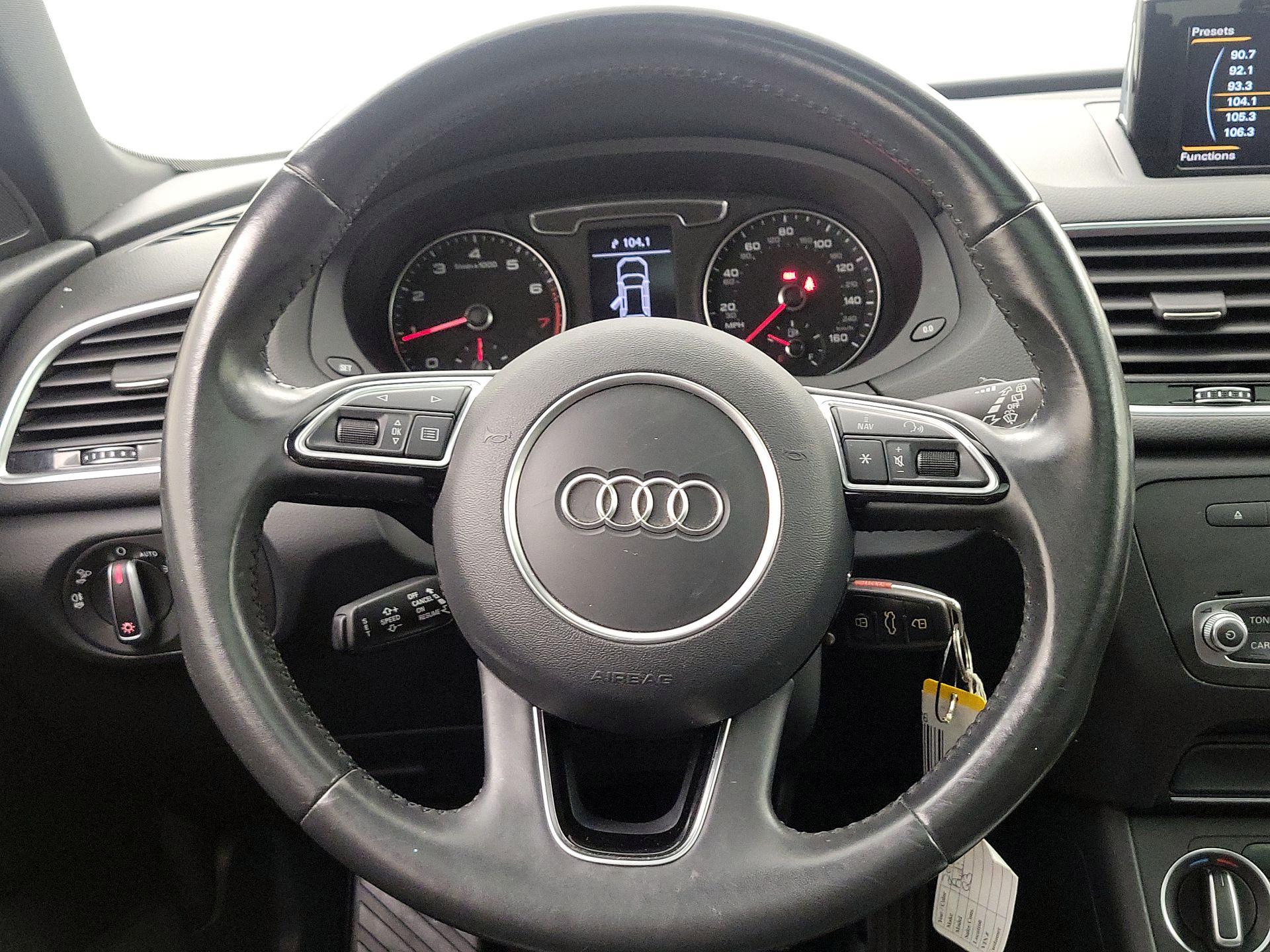 Thumbnail: 2018 Audi Q3 - 10