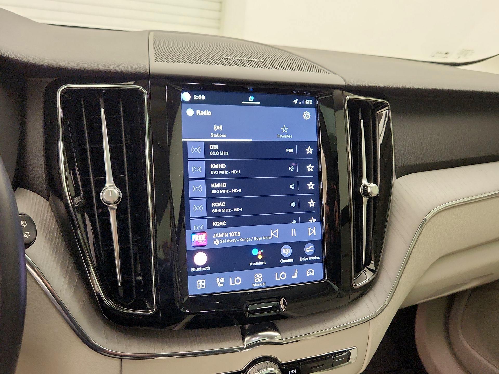 Thumbnail: 2024 Volvo XC60 - 16