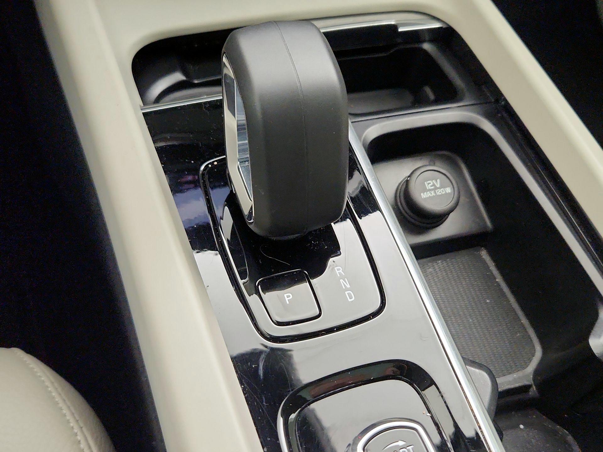 Thumbnail: 2024 Volvo XC60 - 18