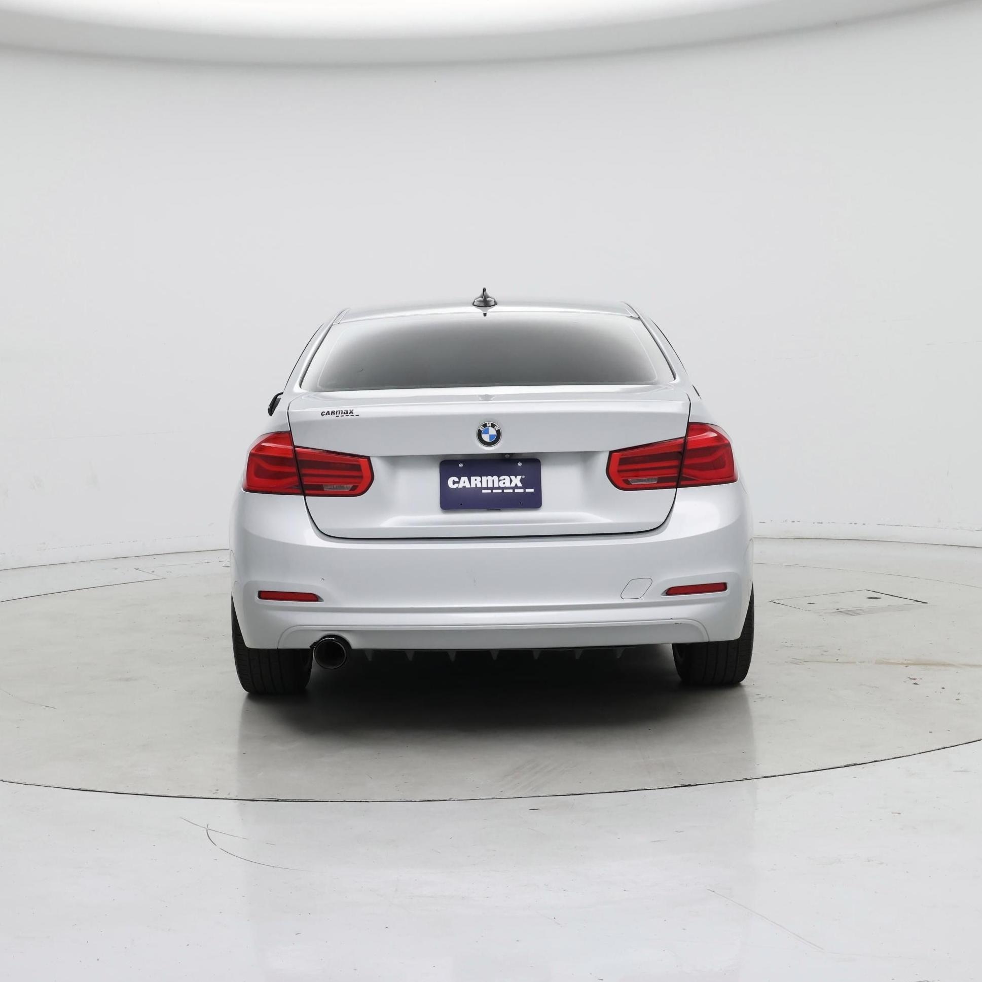 Thumbnail: 2018 BMW 3 Series - 6