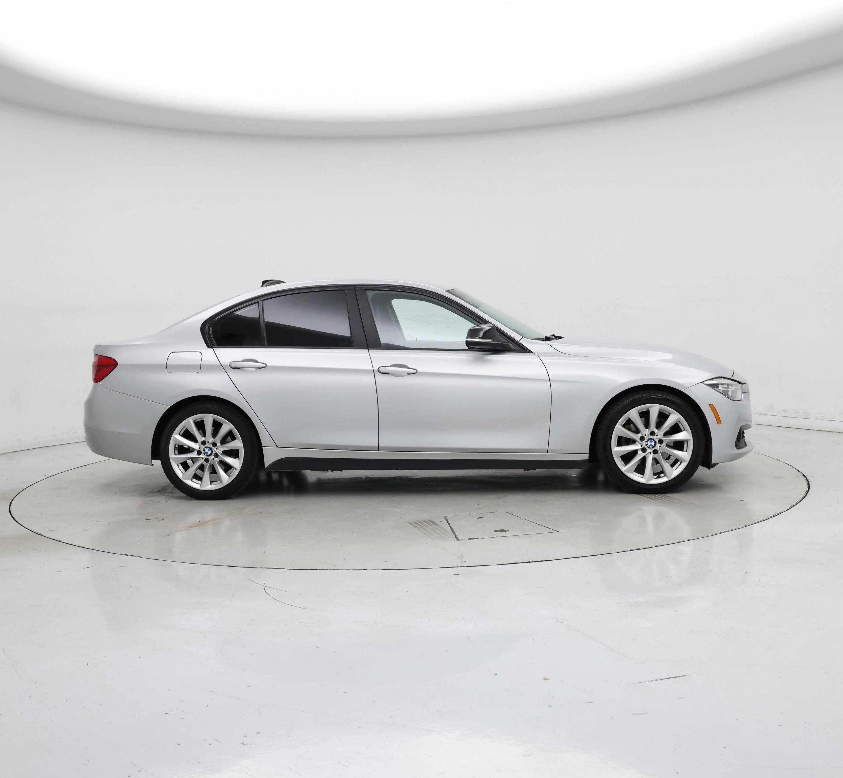 Thumbnail: 2018 BMW 3 Series - 7