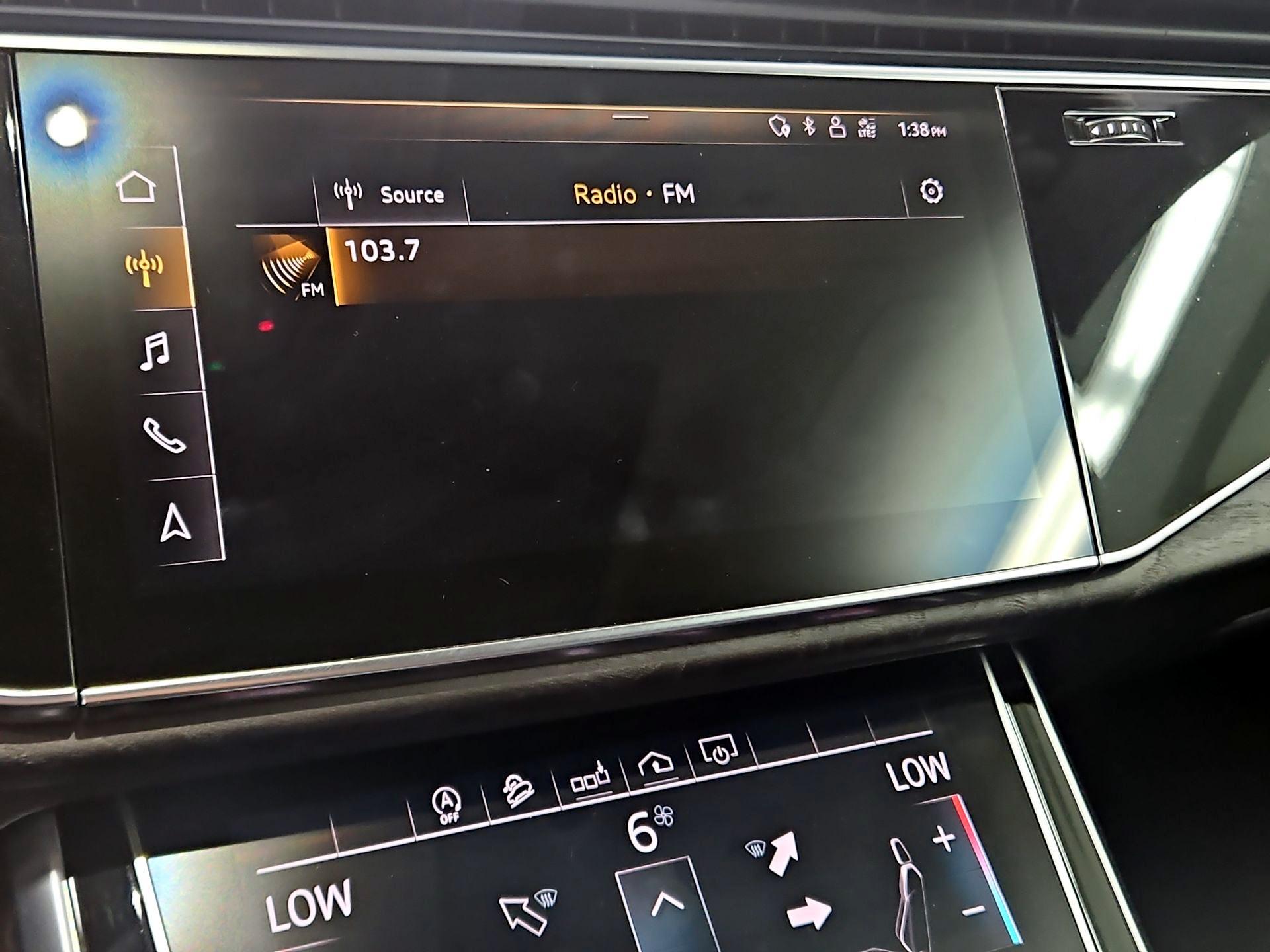 Thumbnail: 2020 Audi Q8 - 16