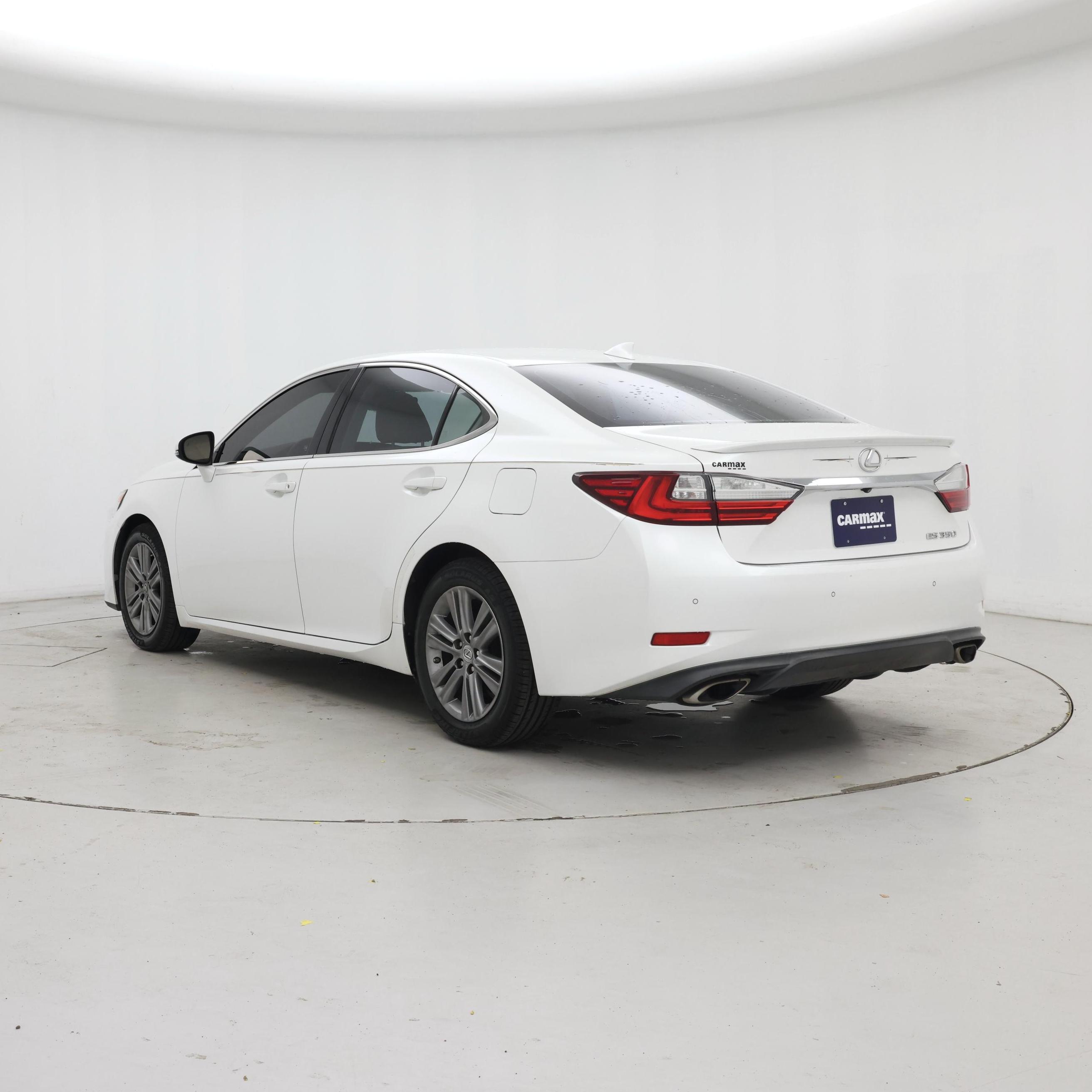 Thumbnail: 2016 Lexus ES - 2