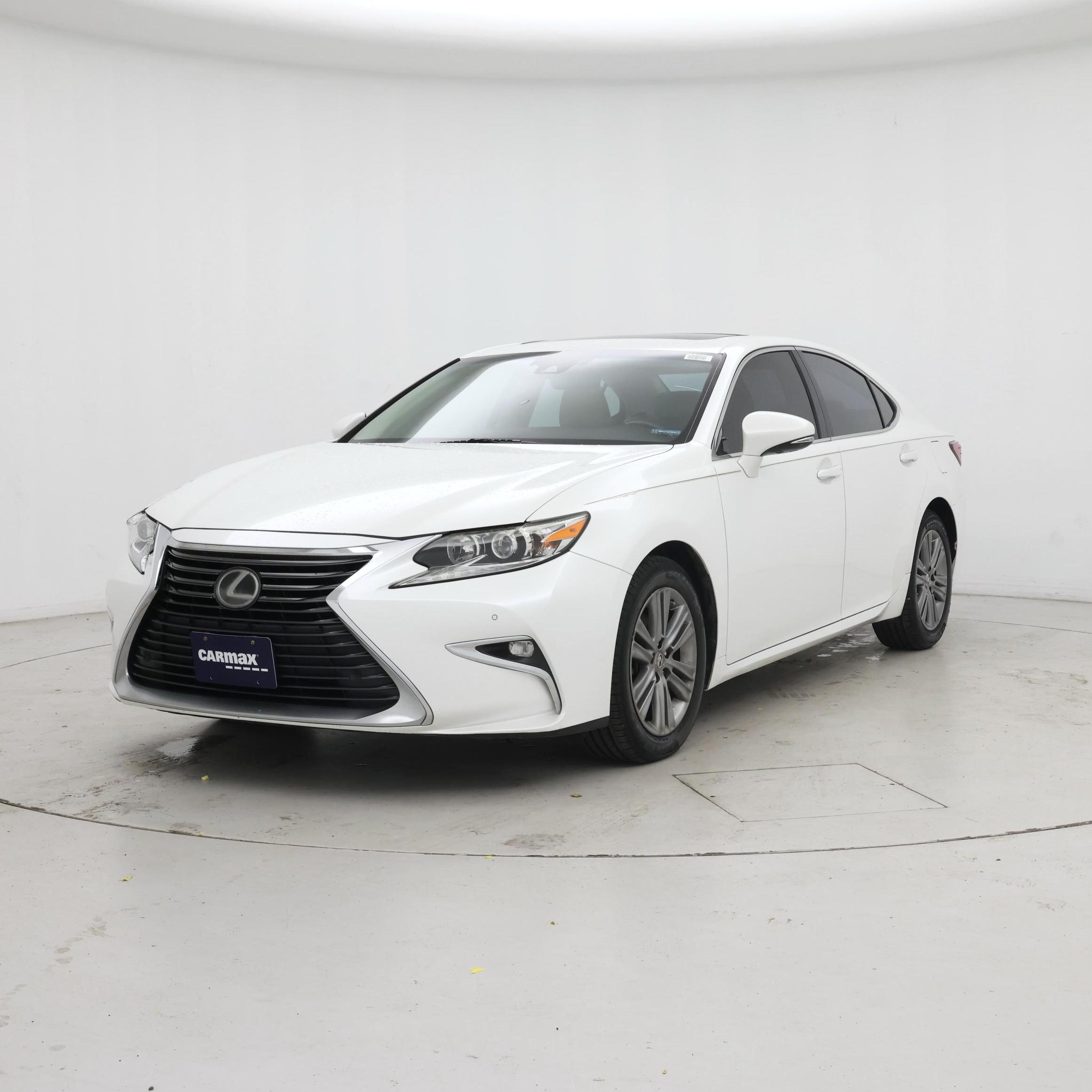 Thumbnail: 2016 Lexus ES - 4