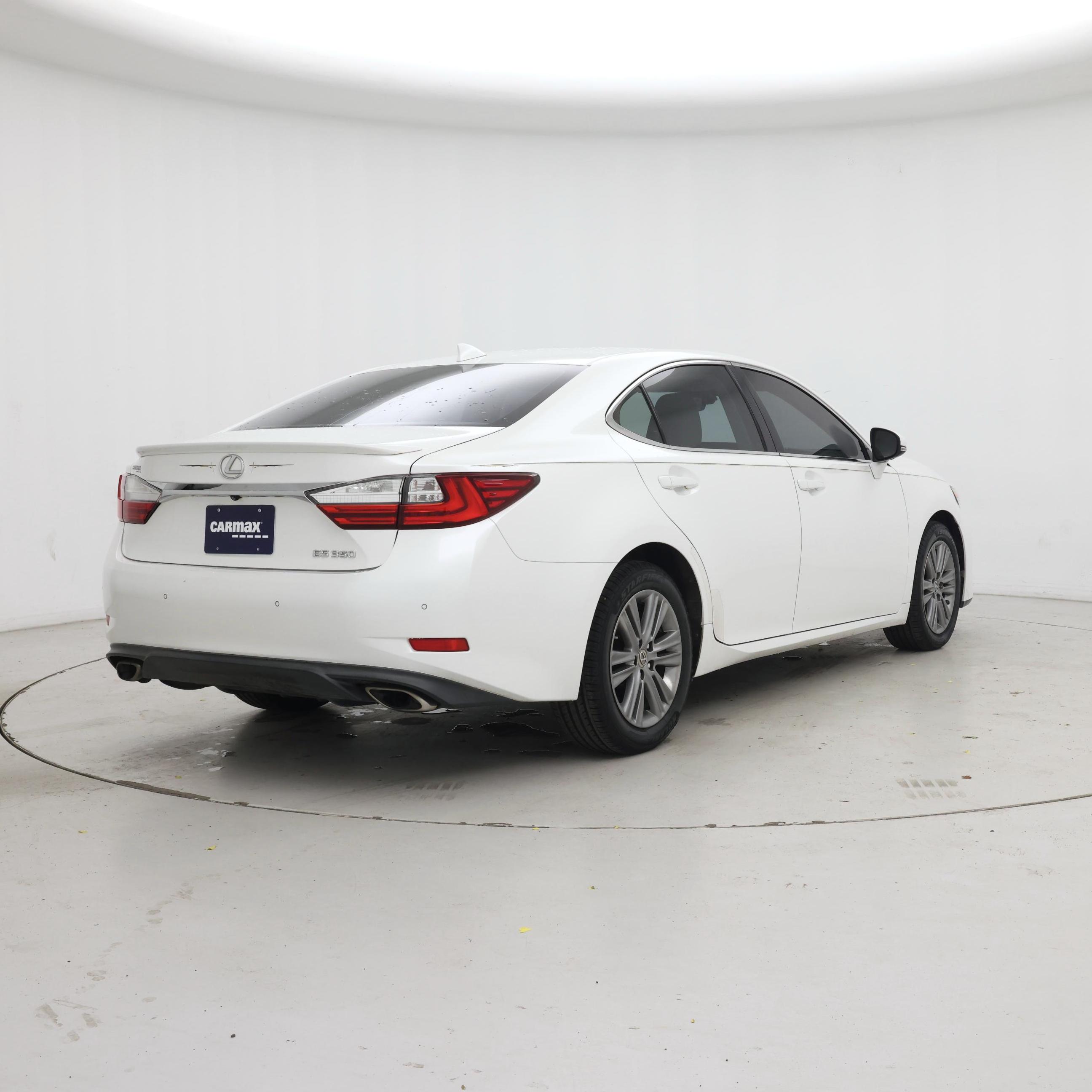 Thumbnail: 2016 Lexus ES - 8