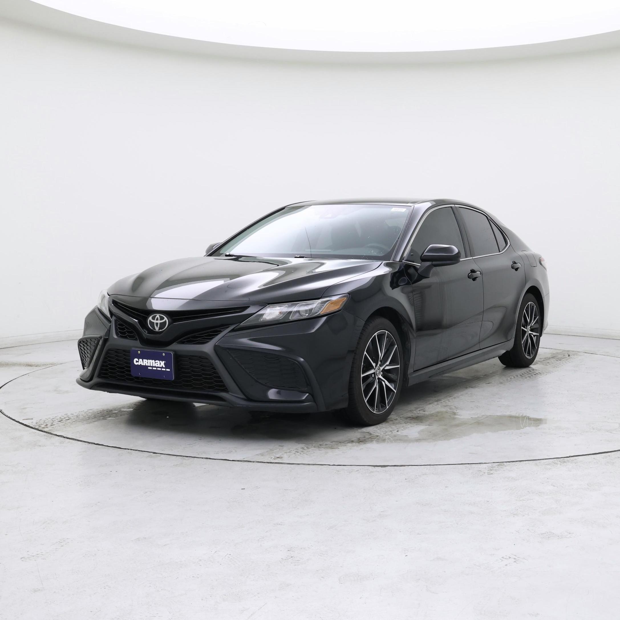 Thumbnail: 2021 Toyota Camry - 4