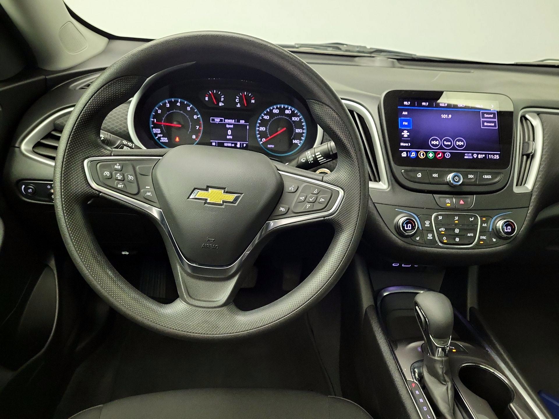 Thumbnail: 2024 Chevrolet Malibu - 10