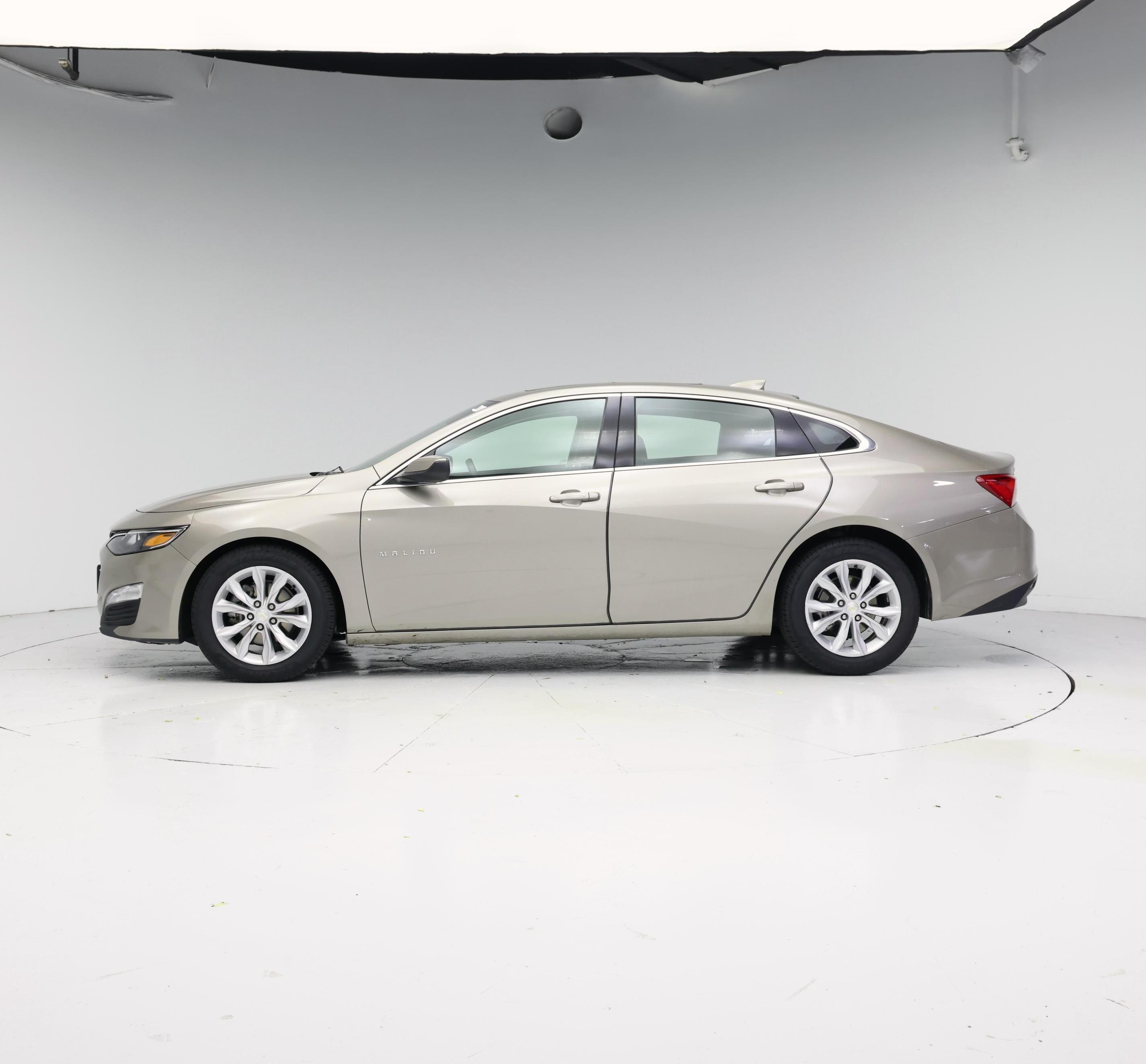 Thumbnail: 2024 Chevrolet Malibu - 3