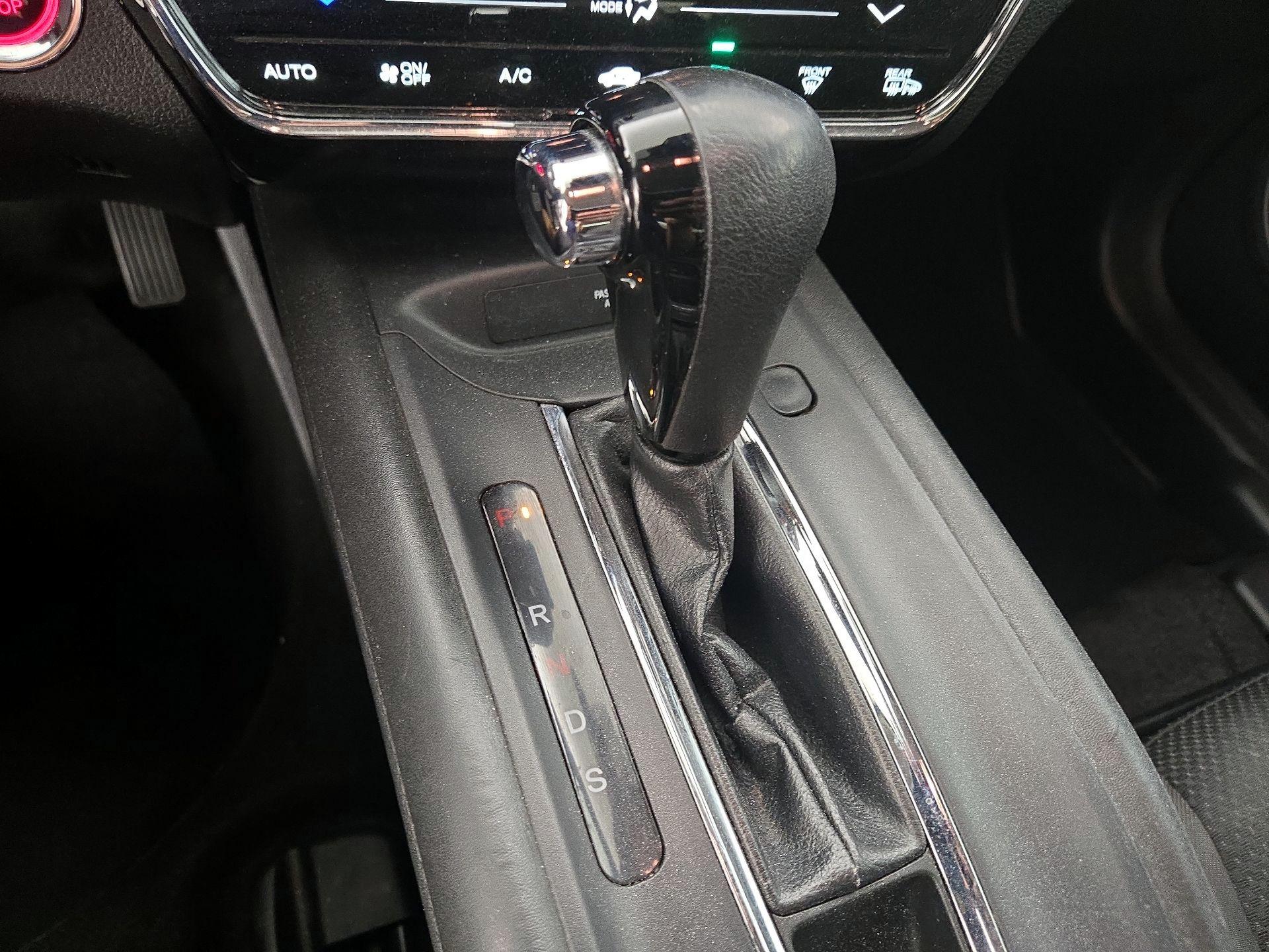 Thumbnail: 2020 Honda HR-V - 17