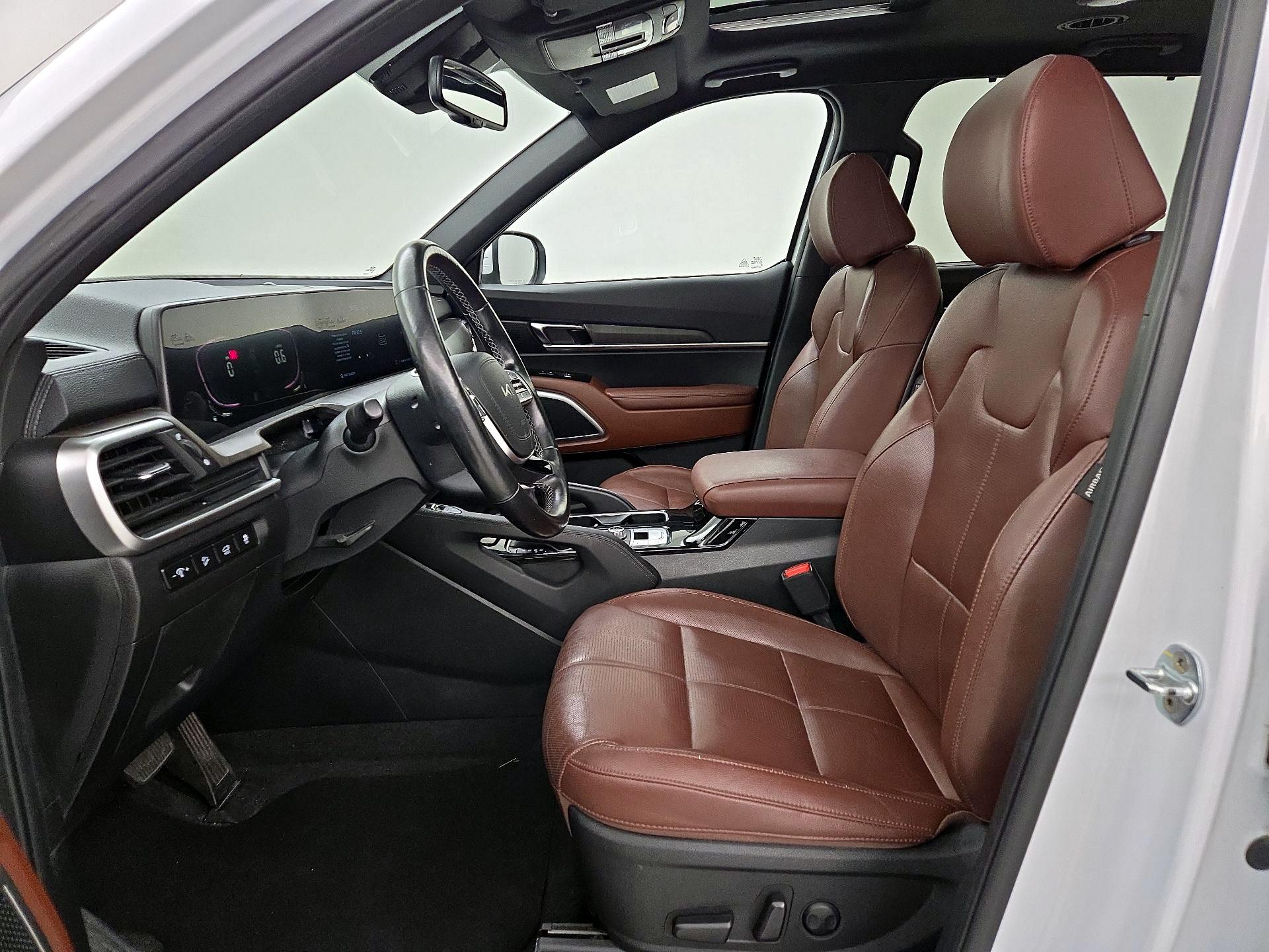 Thumbnail: 2023 Kia Telluride - 11