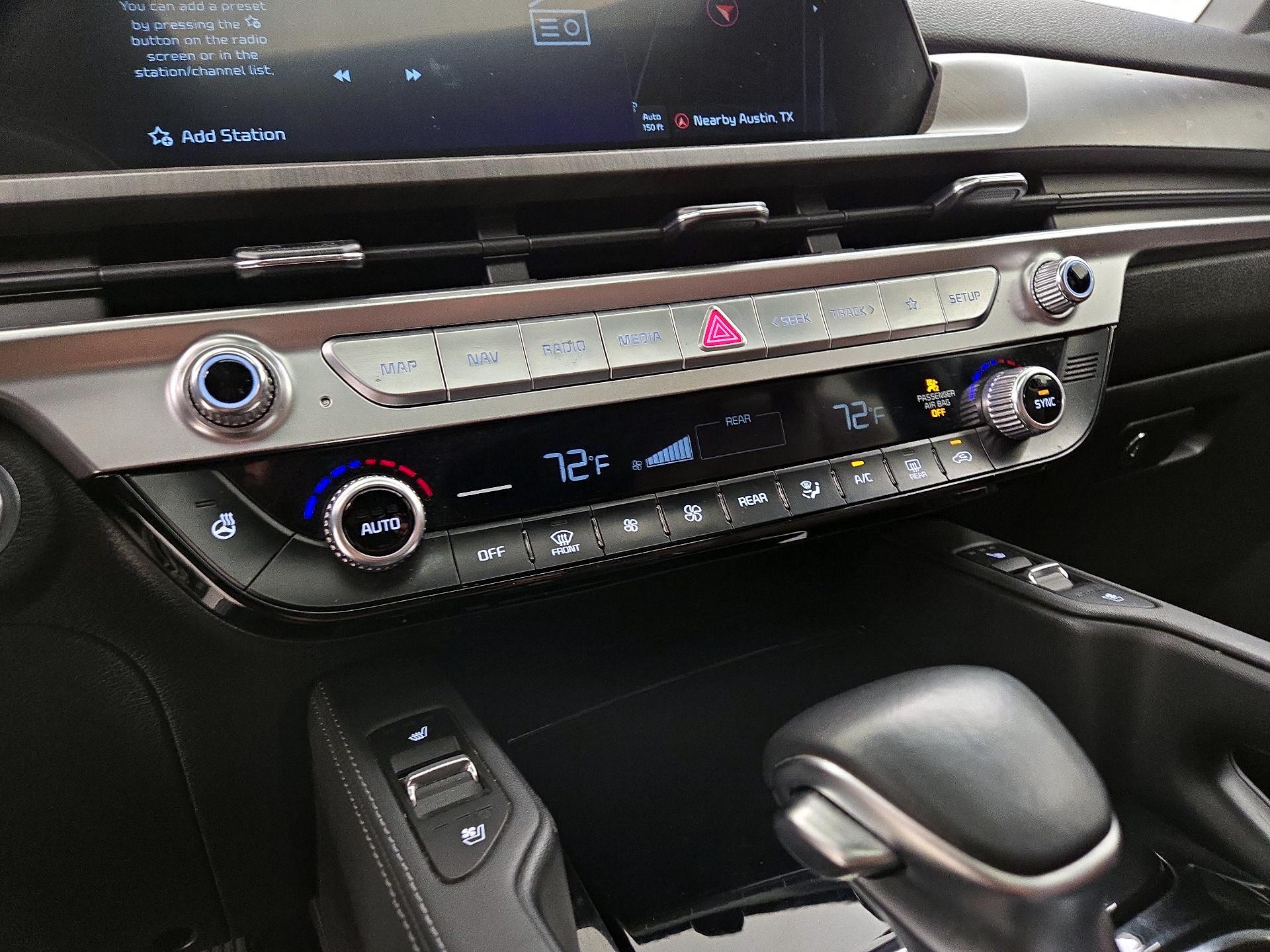Thumbnail: 2023 Kia Telluride - 17
