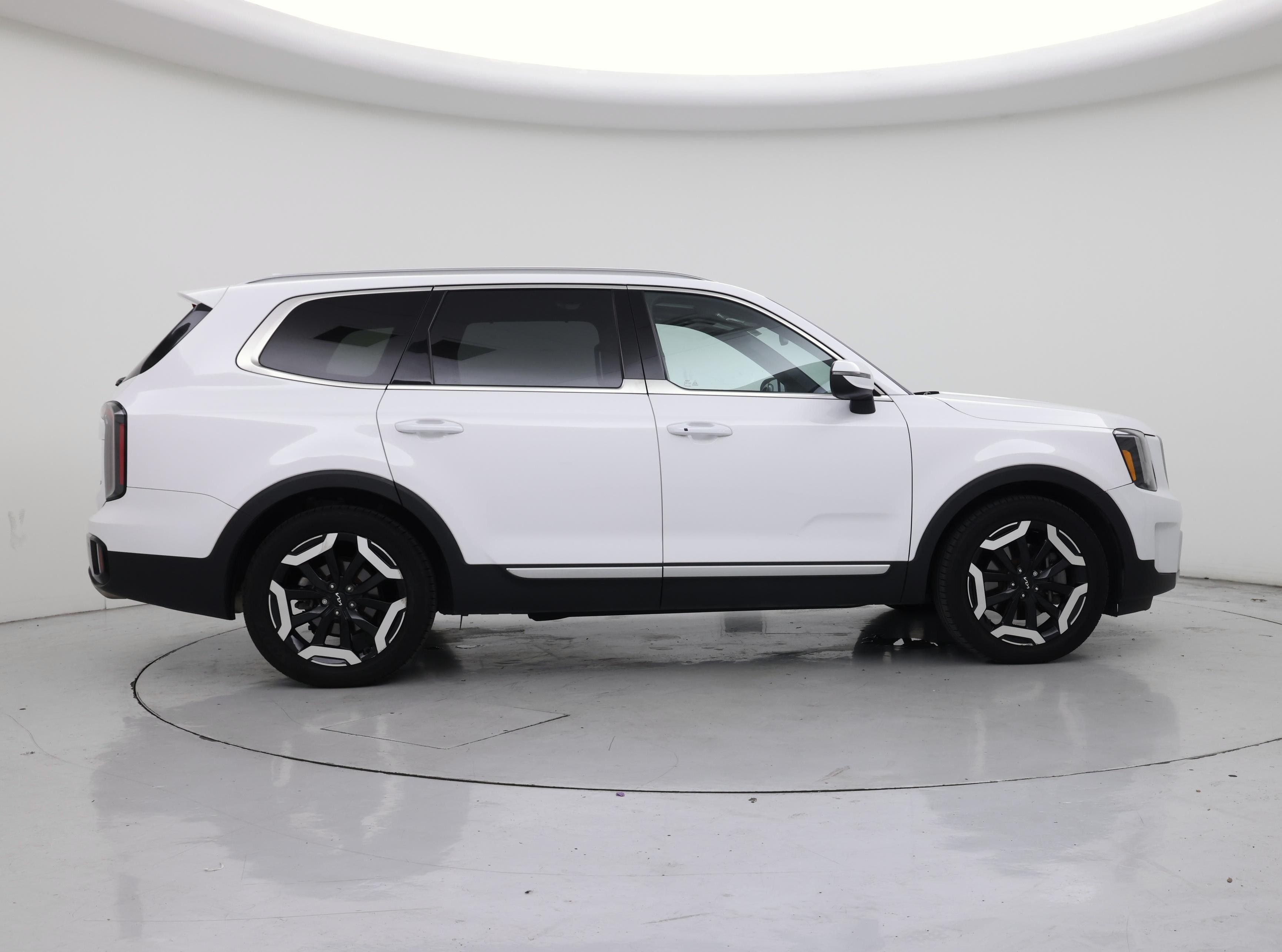 Thumbnail: 2023 Kia Telluride - 7