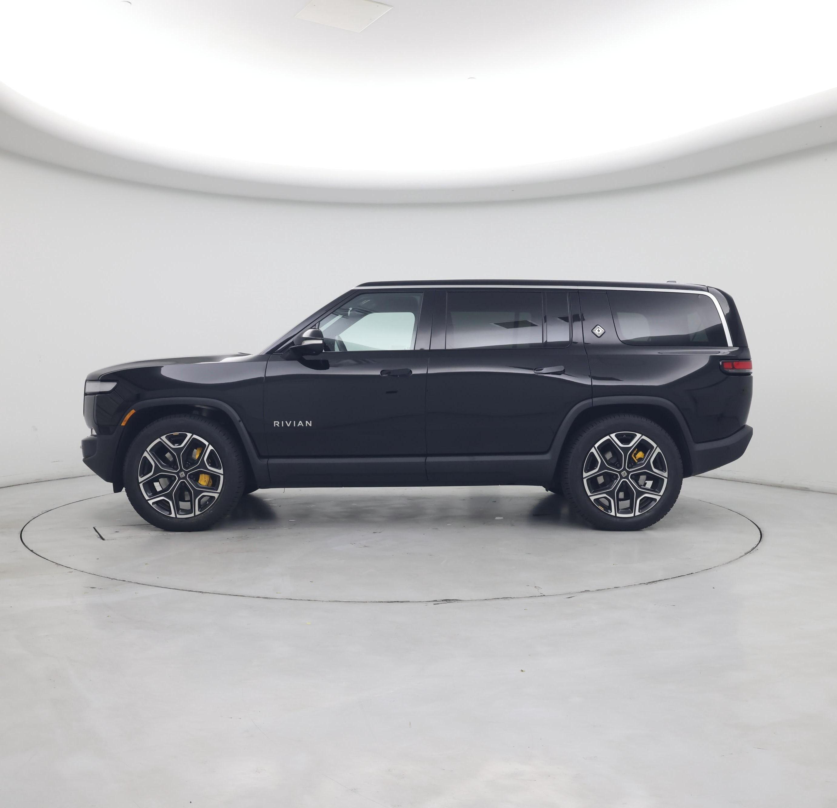 Thumbnail: 2024 Rivian R1S - 3