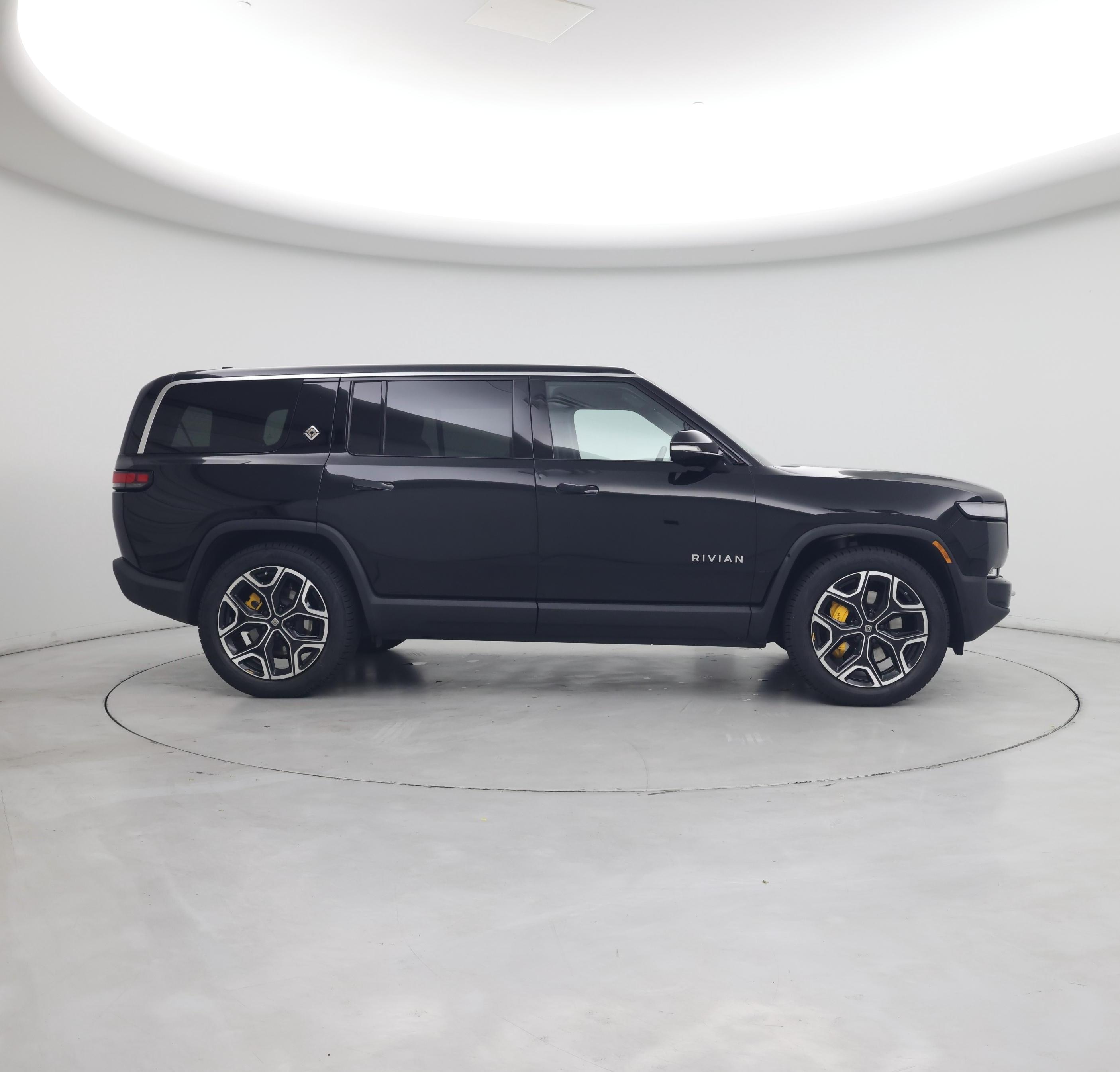 Thumbnail: 2024 Rivian R1S - 7