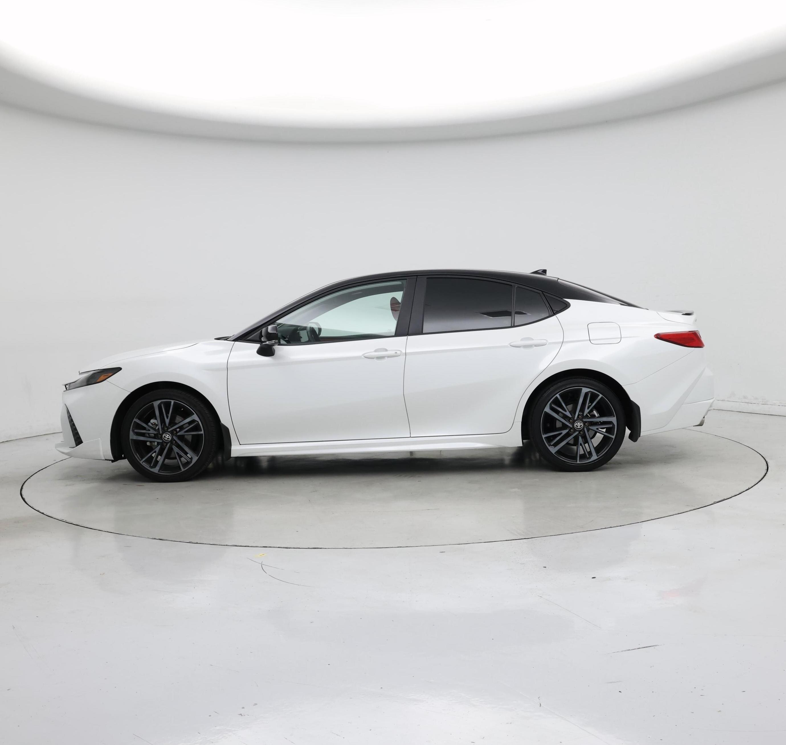 Thumbnail: 2026 Toyota Camry - 3