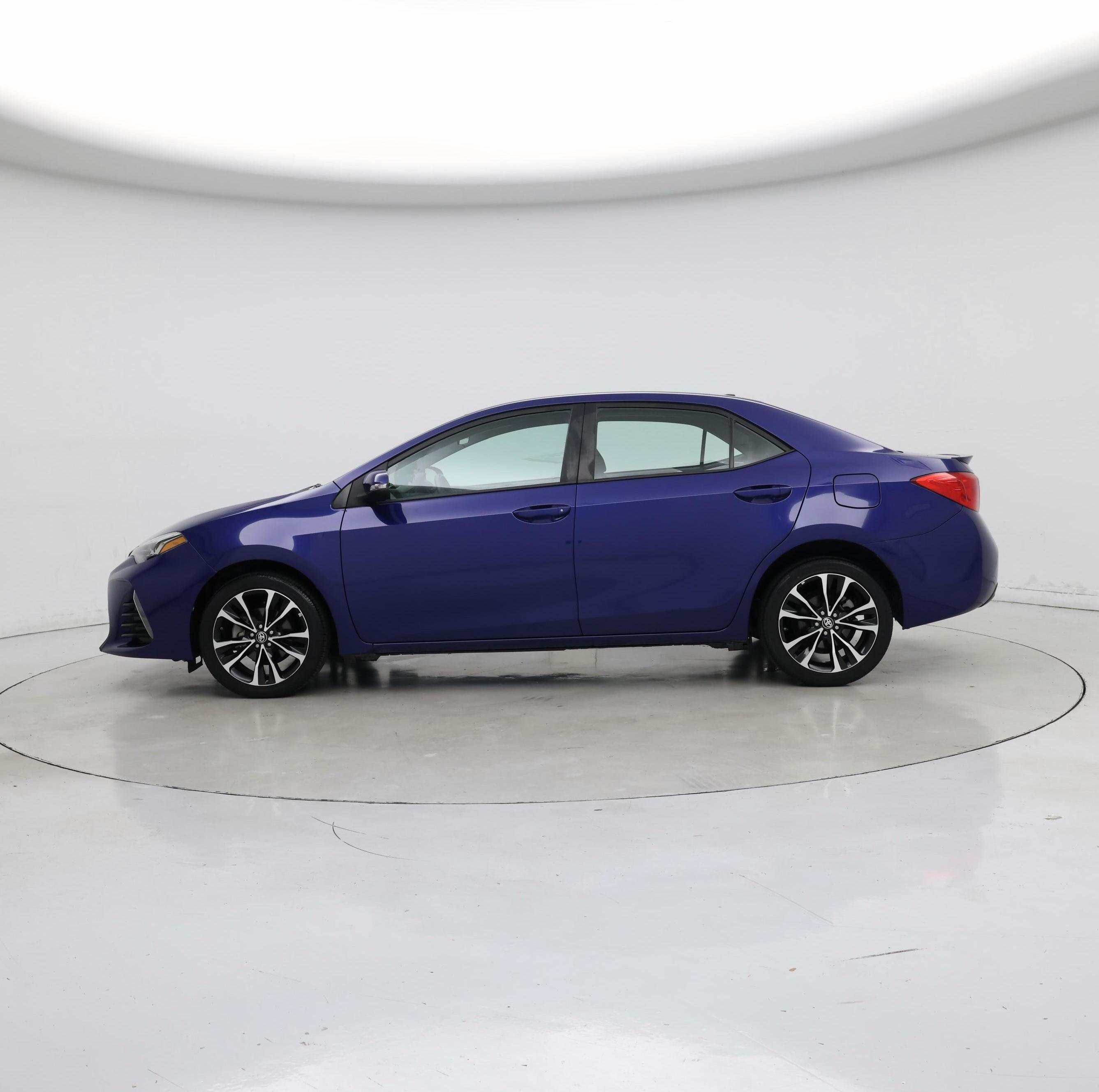 Thumbnail: 2018 Toyota Corolla - 3
