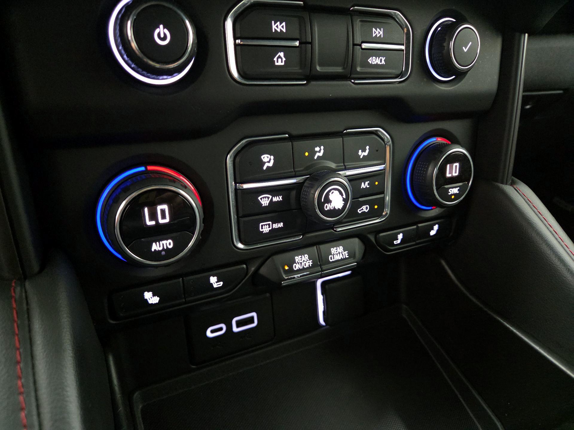 Thumbnail: 2021 Chevrolet Suburban - 17