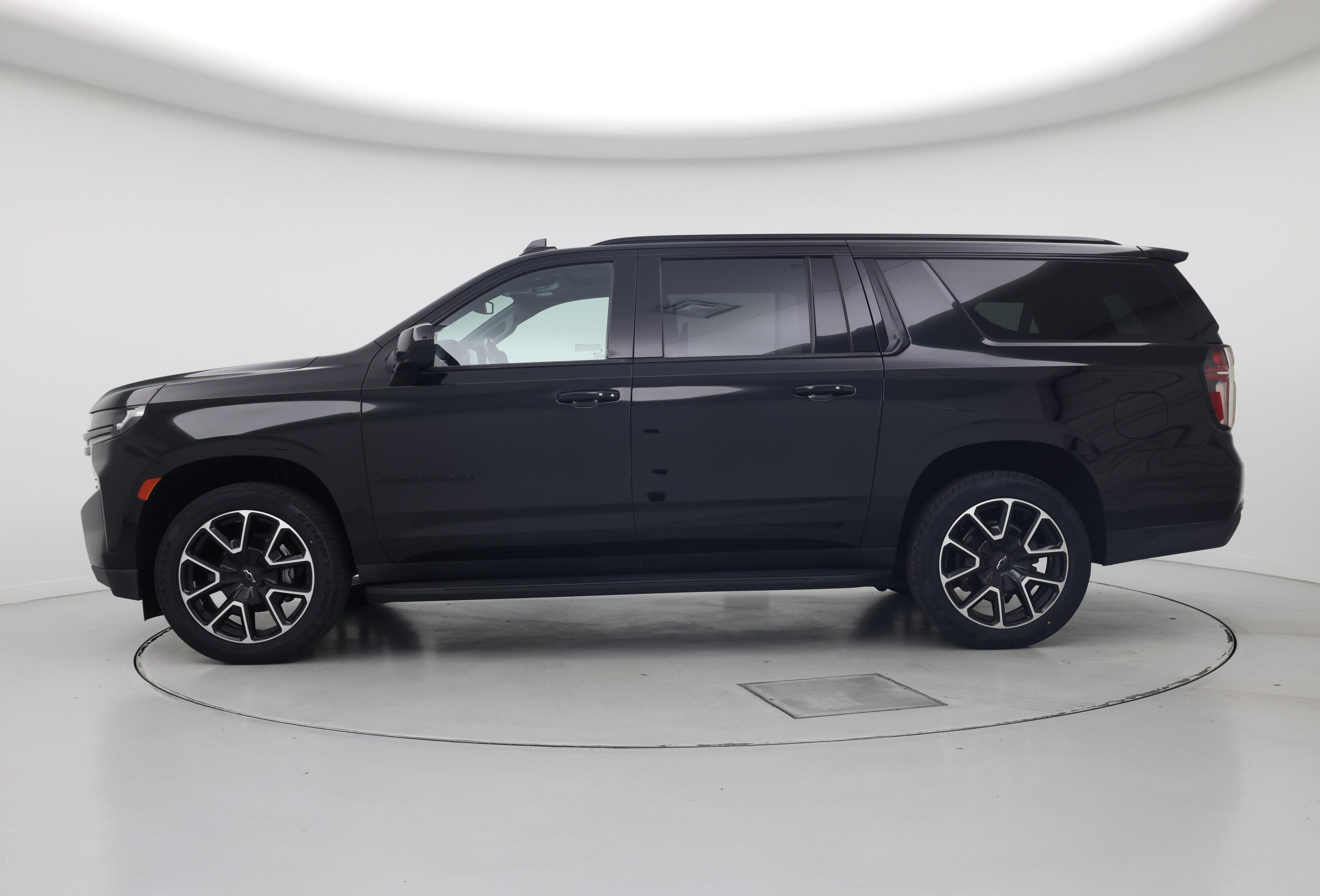 Thumbnail: 2021 Chevrolet Suburban - 3