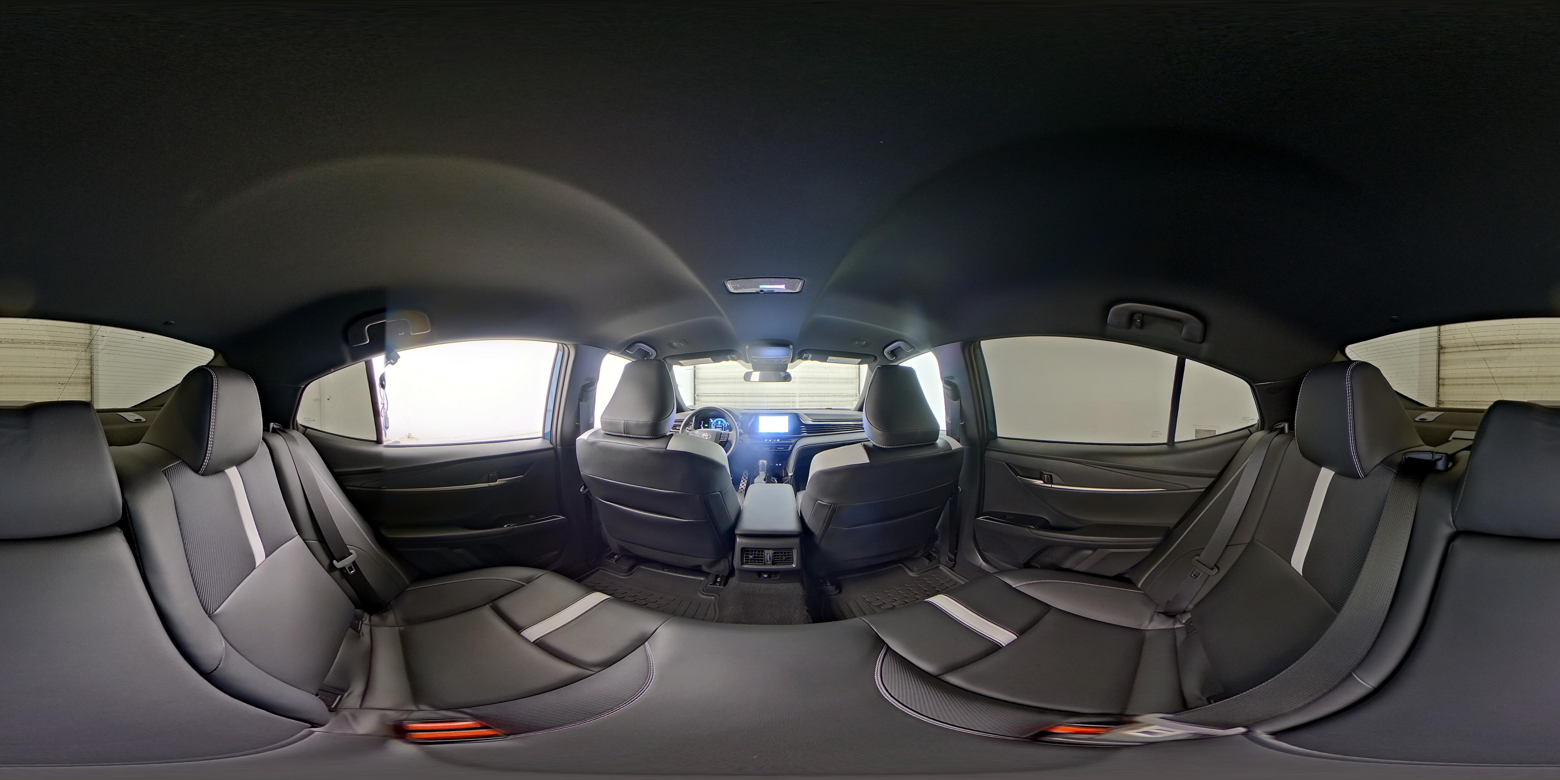 2025 Toyota Camry SE - Photo 26
