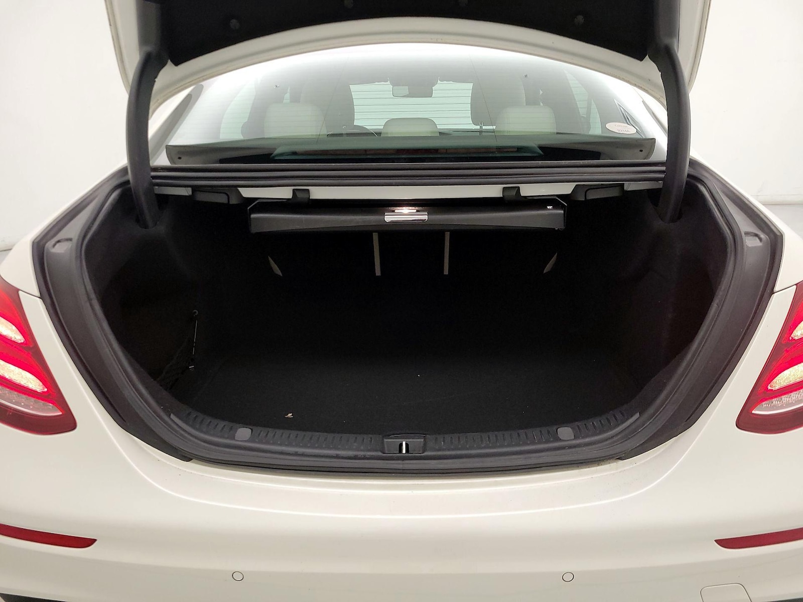 2023 Toyota Camry SE - Photo 23