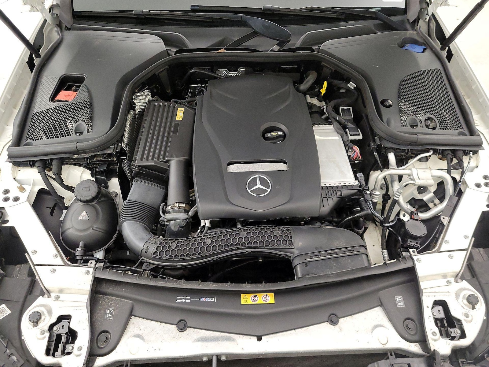 2023 Toyota Camry SE - Photo 24